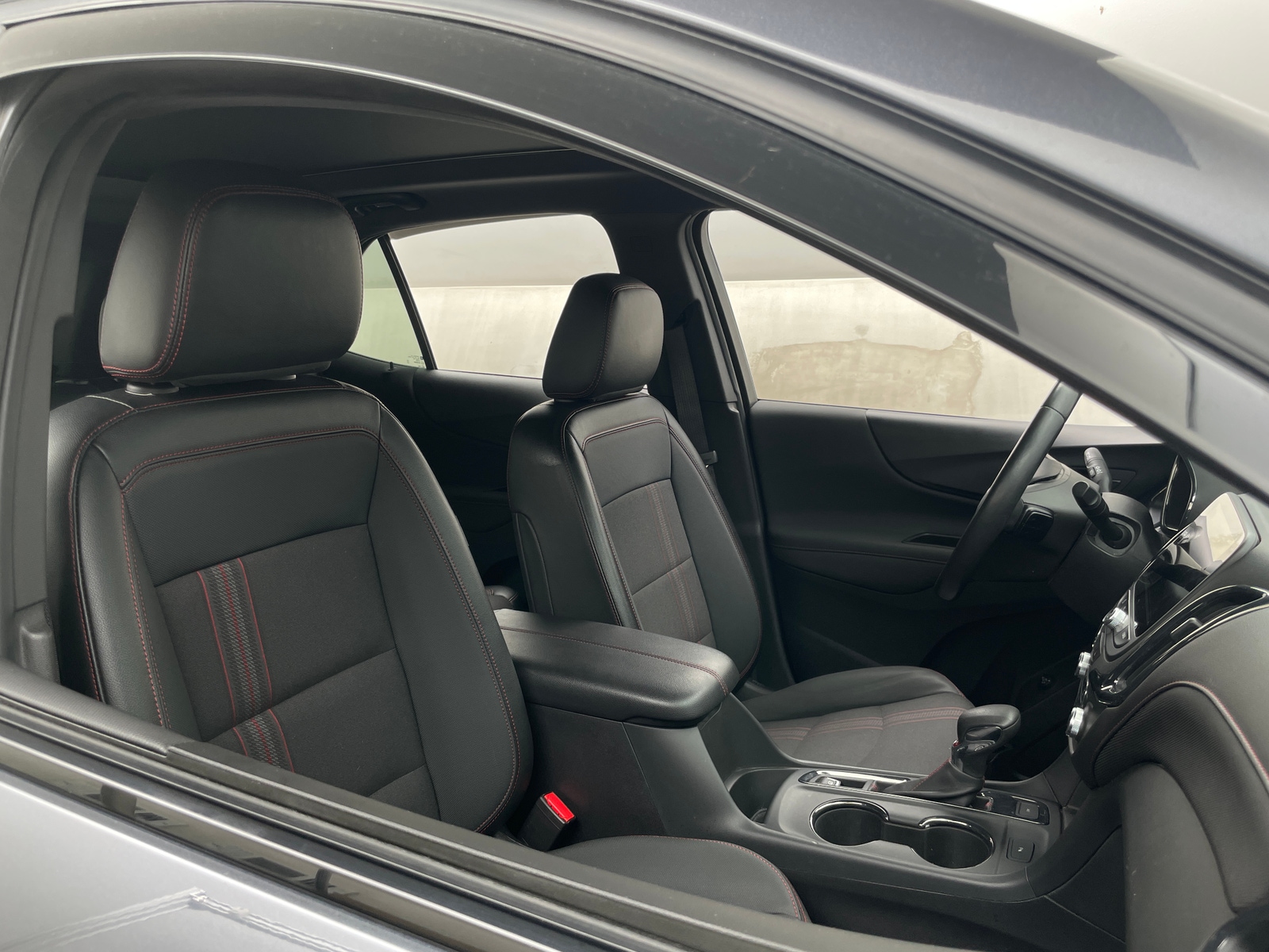 Thumbnail: 2022 Chevrolet Equinox - 2