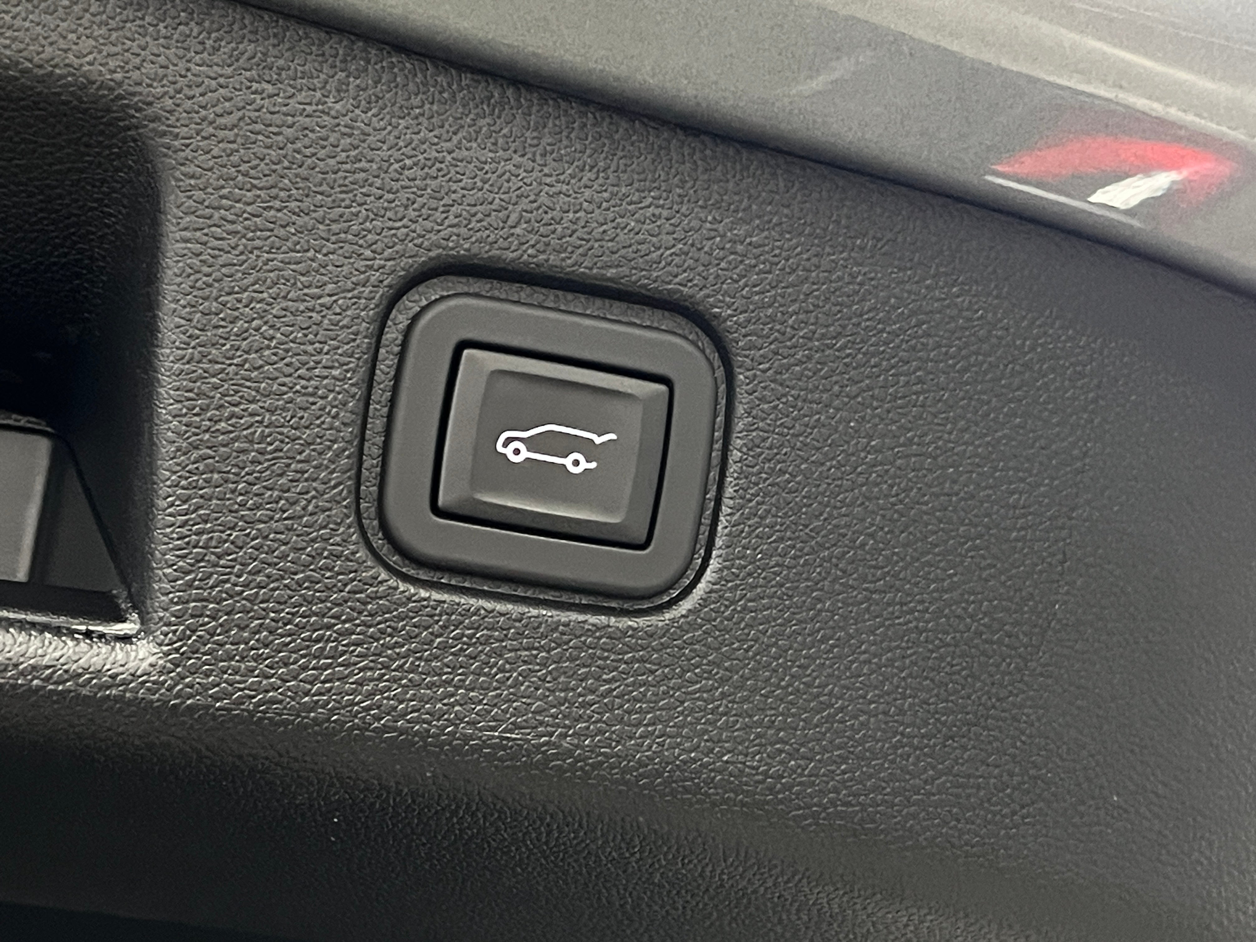Used 2024 Chevrolet Blazer EV LT with VIN 3GNKDBRJ4RS211543 for sale in Auburn, WA