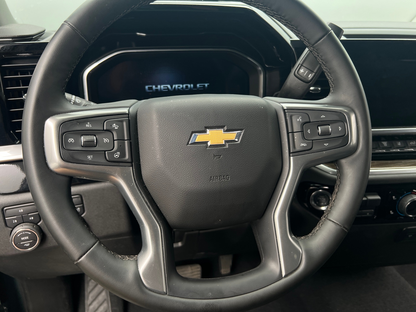 Thumbnail: 2025 Chevrolet Silverado 2500 - 5