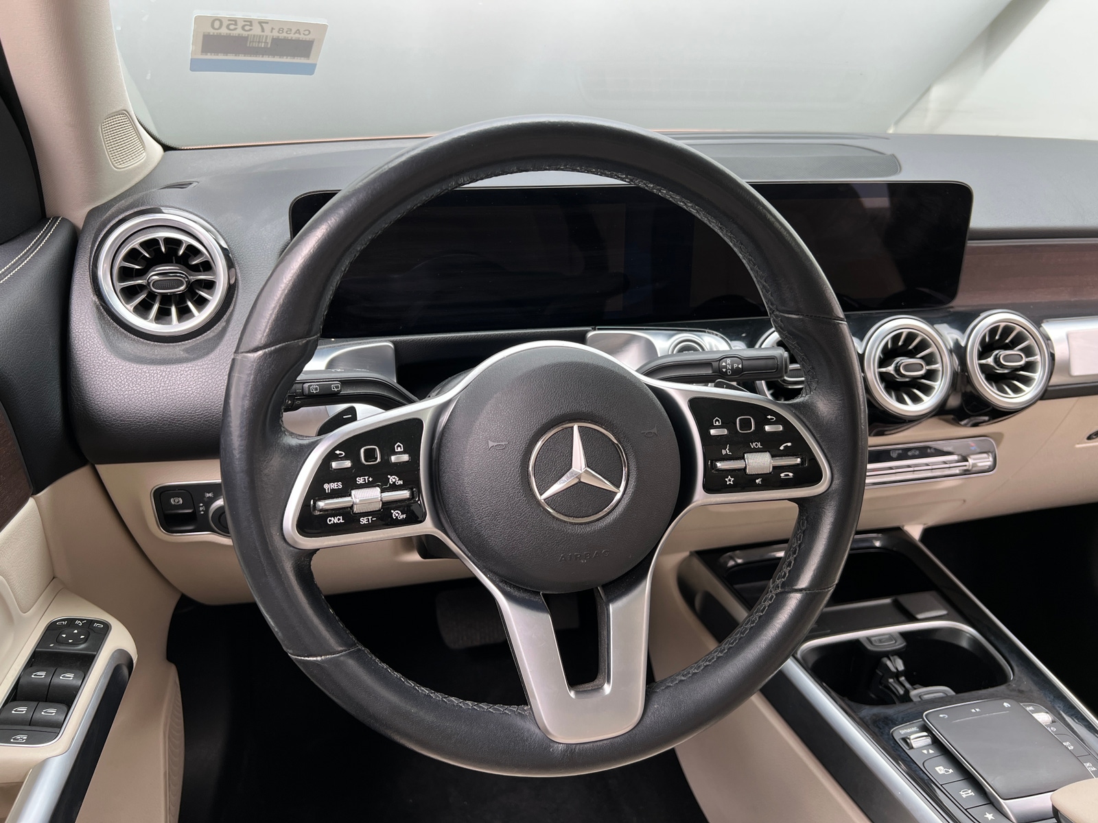 Thumbnail: 2022 Mercedes-Benz GLB - 4