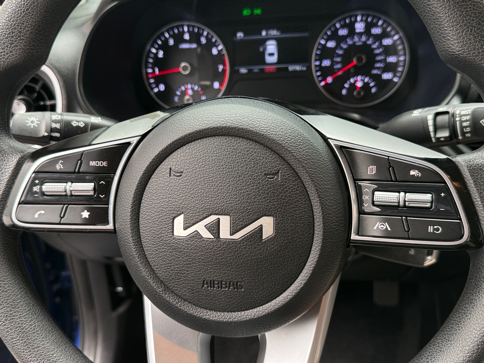 Thumbnail: 2023 Kia Forte - 5