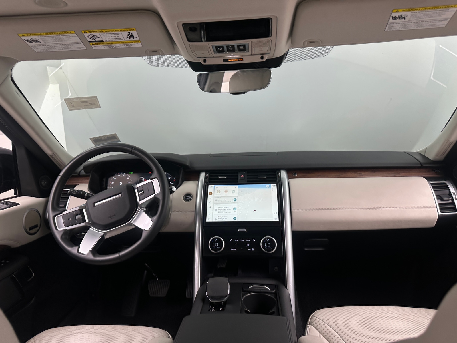 Thumbnail: 2024 Land Rover Discovery - 2