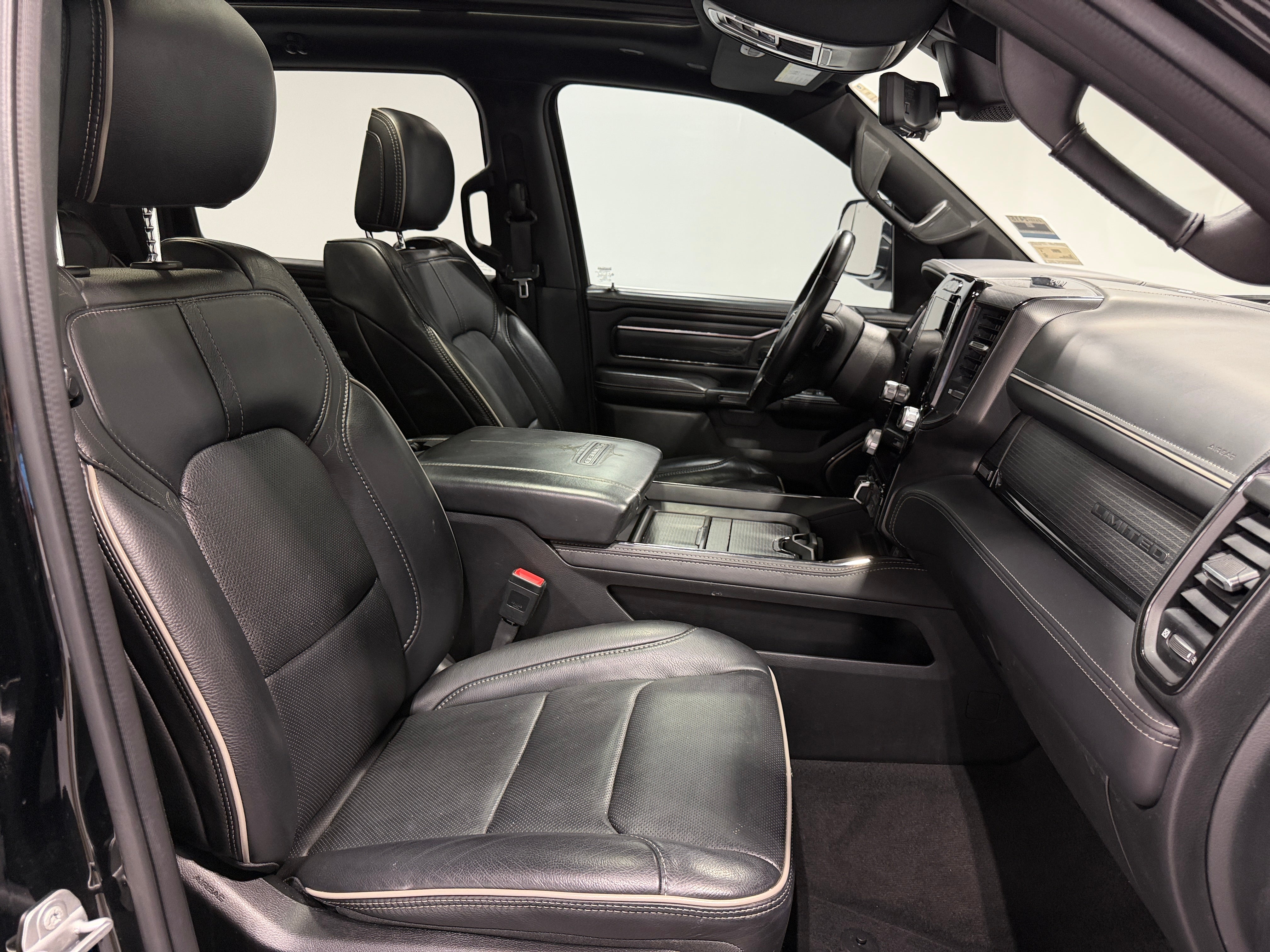 Used 2023 RAM Ram 1500 Pickup Limited with VIN 1C6SRFHT2PN520253 for sale in Little Rock