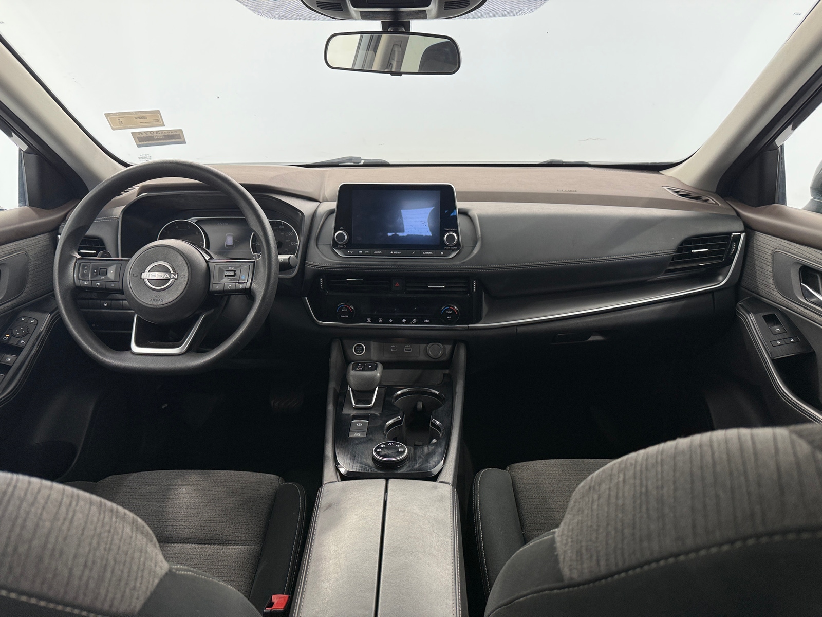 Thumbnail: 2022 Nissan Rogue - 3