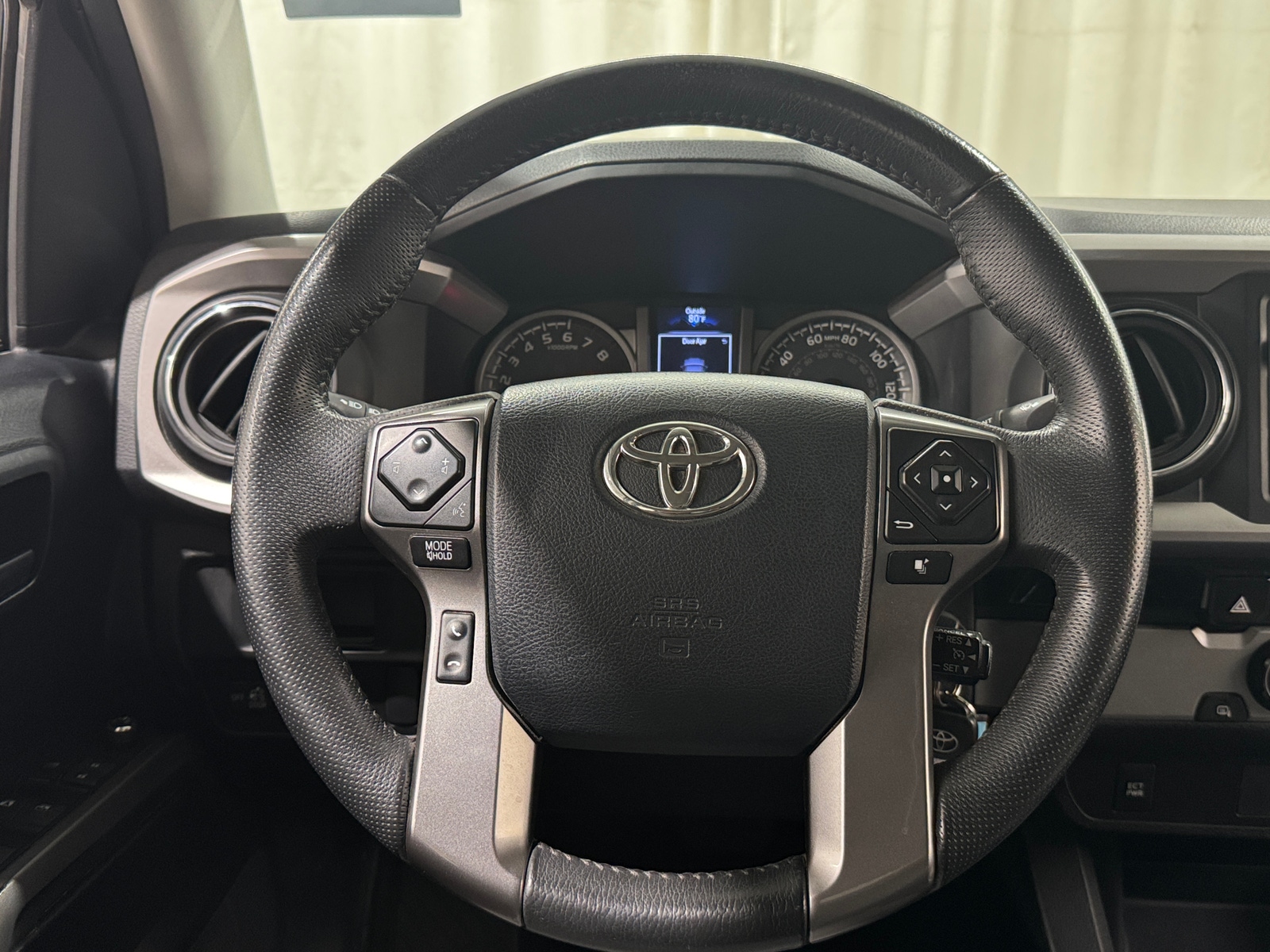 Thumbnail: 2017 Toyota Tacoma - 5