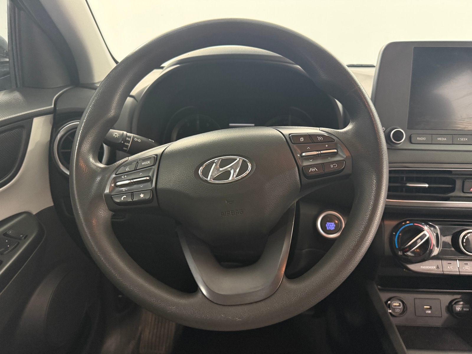 Thumbnail: 2022 Hyundai Kona - 5