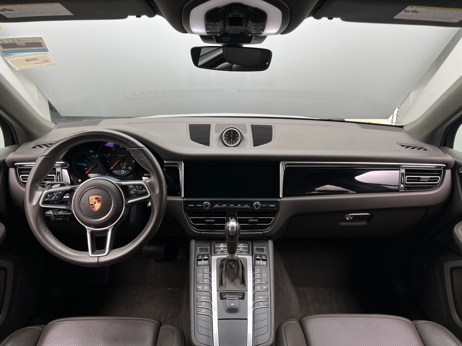 Thumbnail: 2019 Porsche Macan - 2