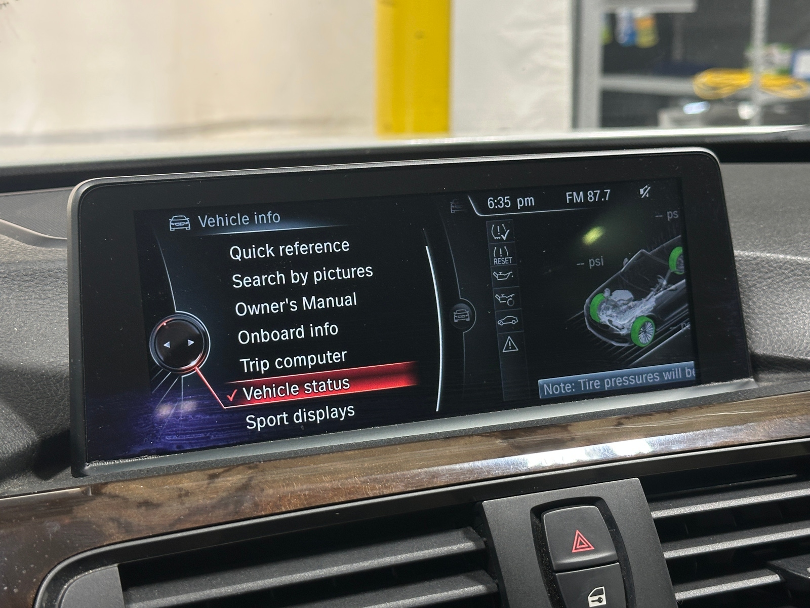 Thumbnail: 2015 BMW 4 Series - 3