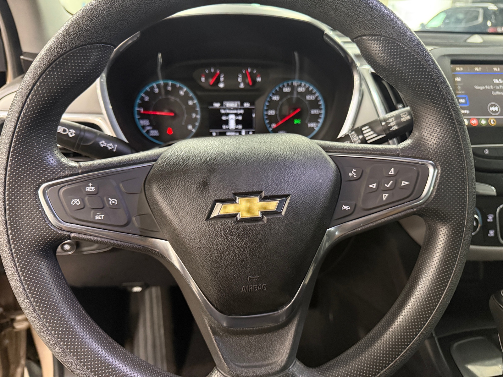 Thumbnail: 2019 Chevrolet Equinox - 5