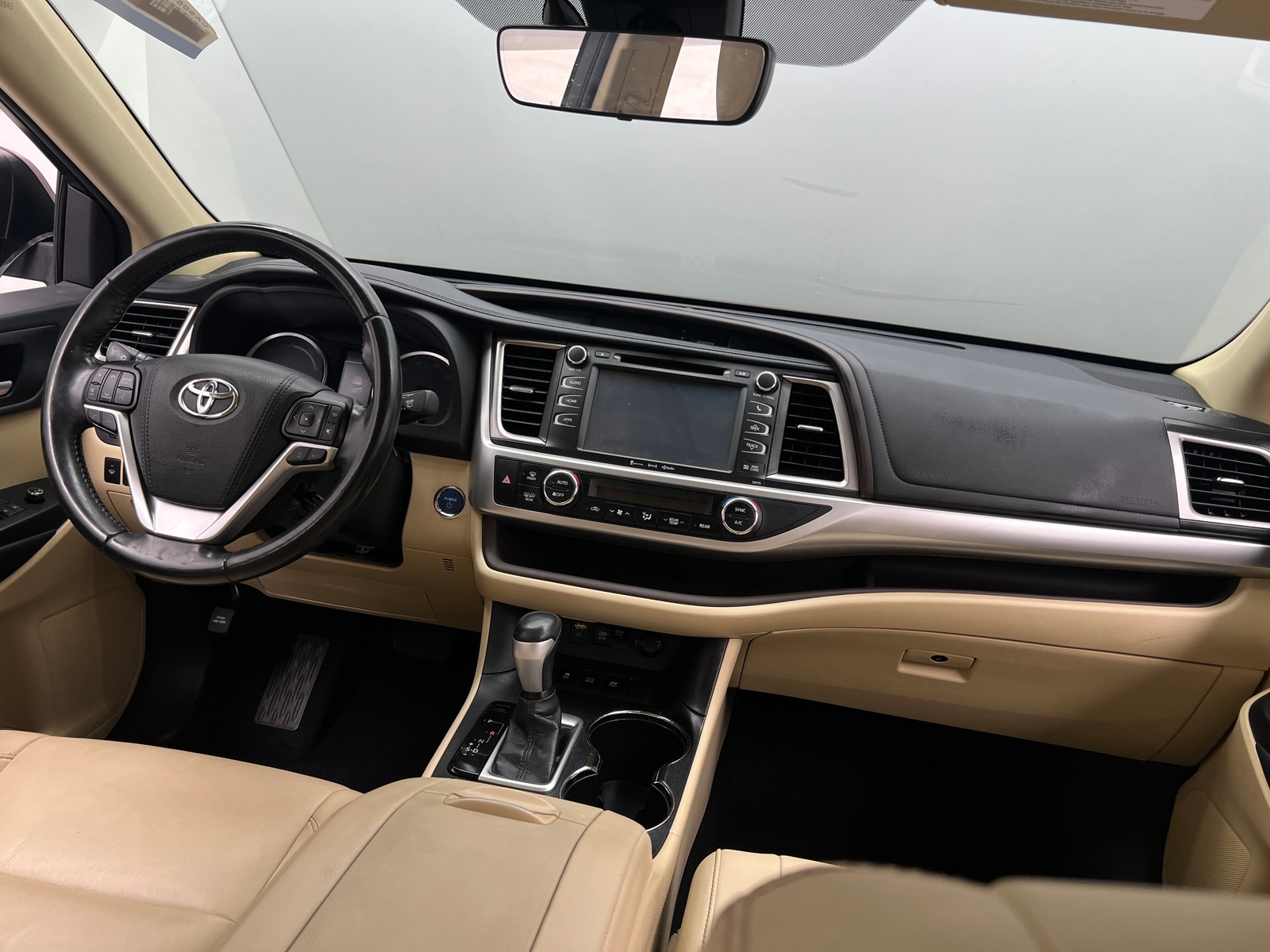 Thumbnail: 2017 Toyota Highlander - 2