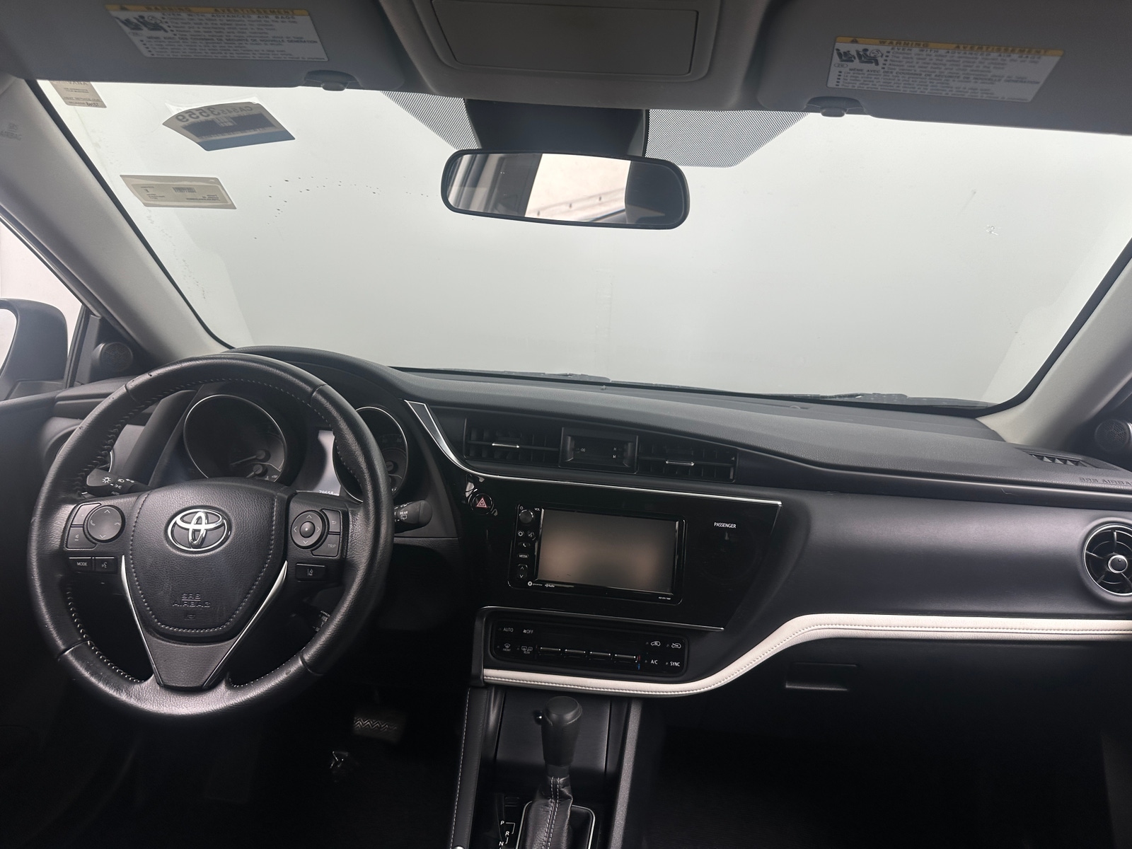 Thumbnail: 2017 Toyota Corolla iM - 3