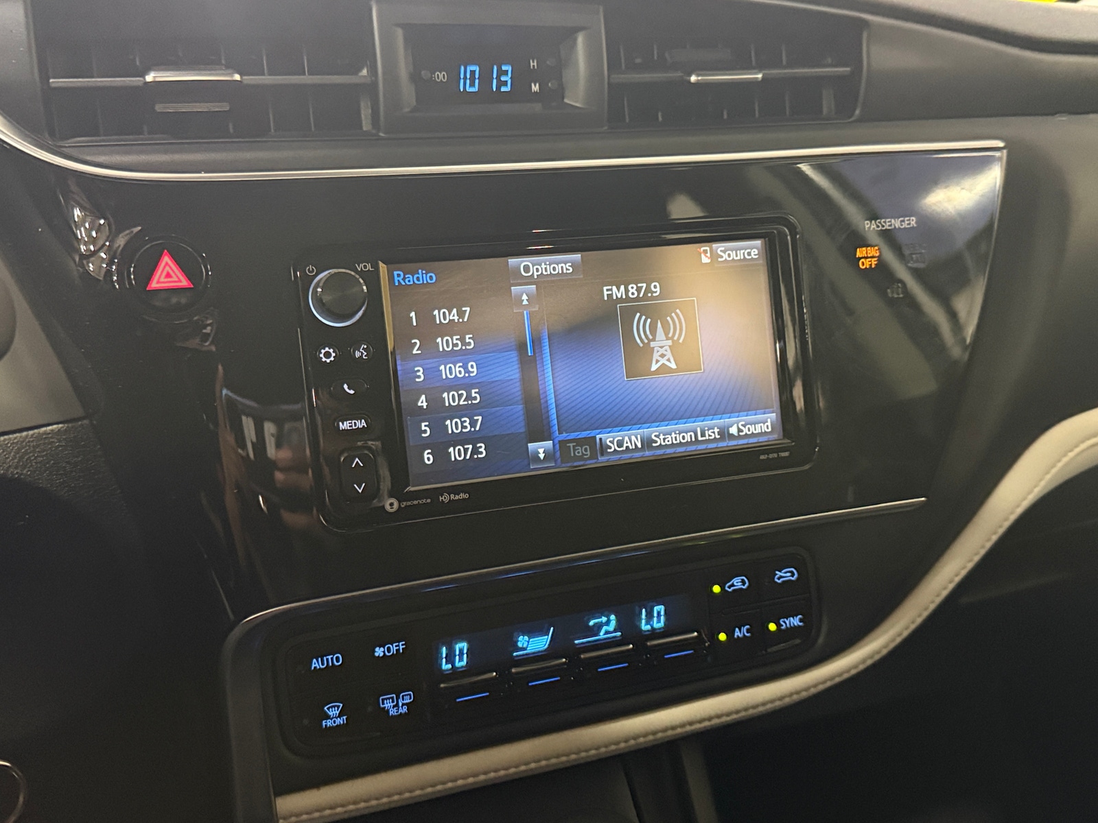 Thumbnail: 2017 Toyota Corolla iM - 4