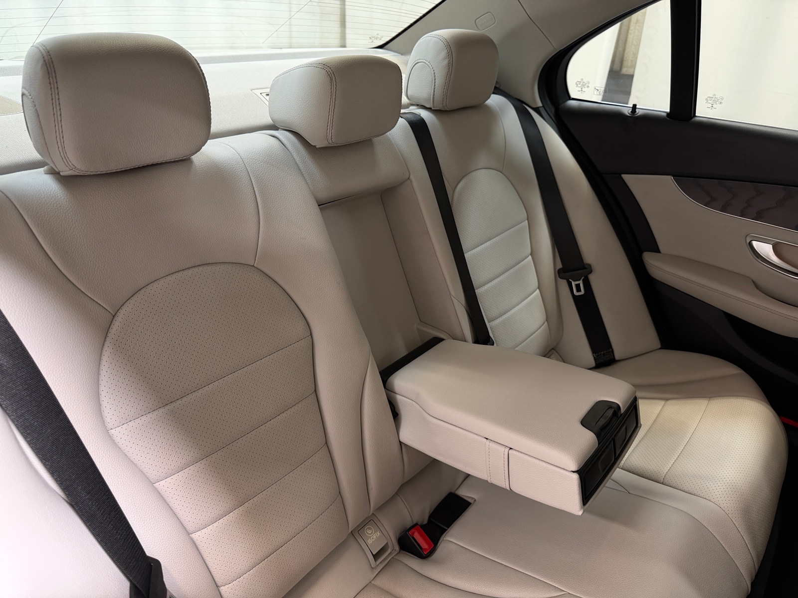 Thumbnail: 2016 Mercedes-Benz C-Class - 5