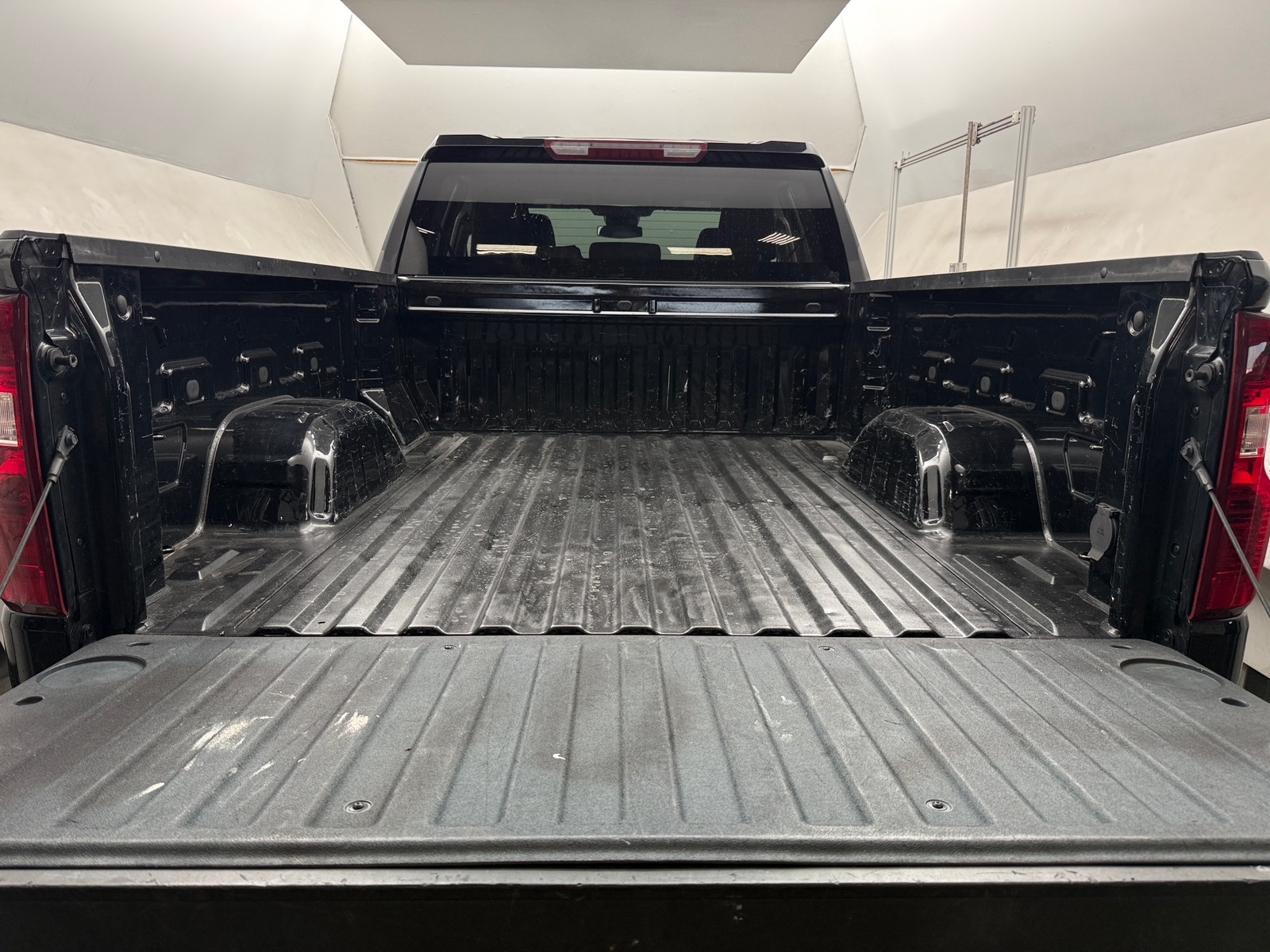 Thumbnail: 2023 Chevrolet Silverado 1500 - 7