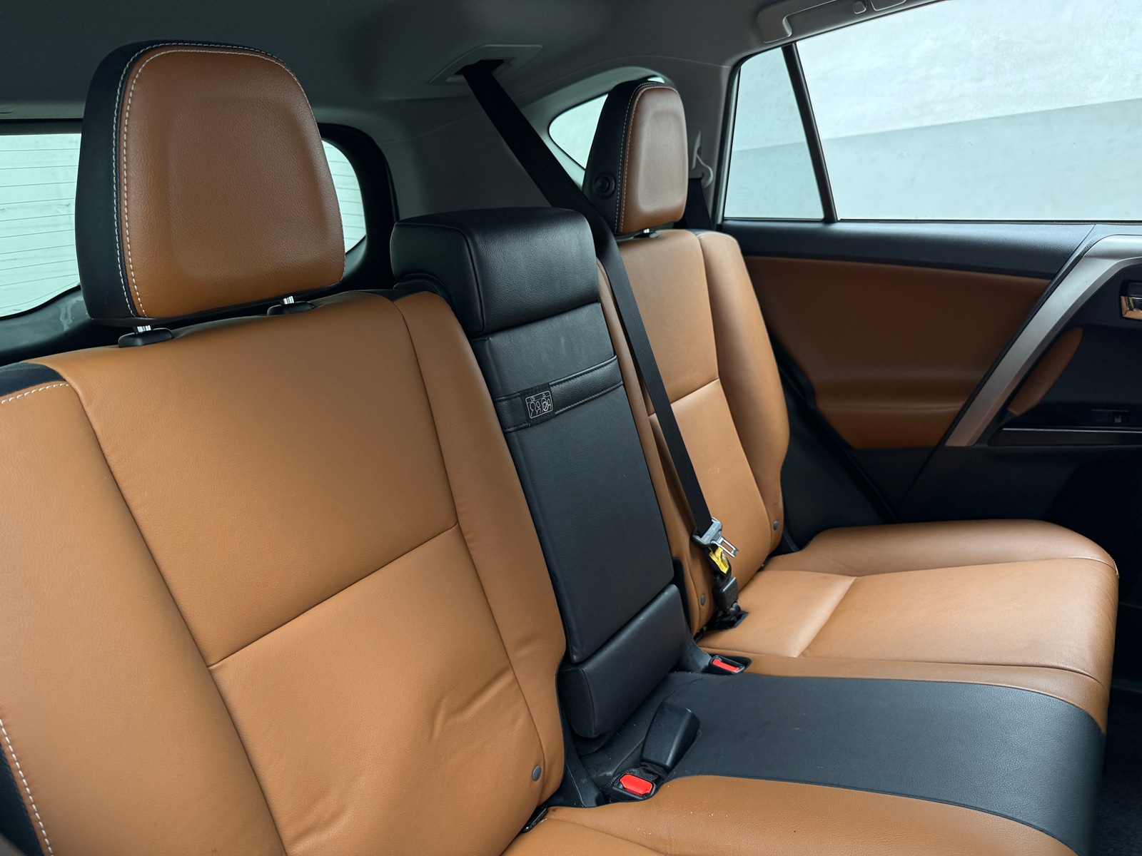 Thumbnail: 2018 Toyota RAV4 - 5