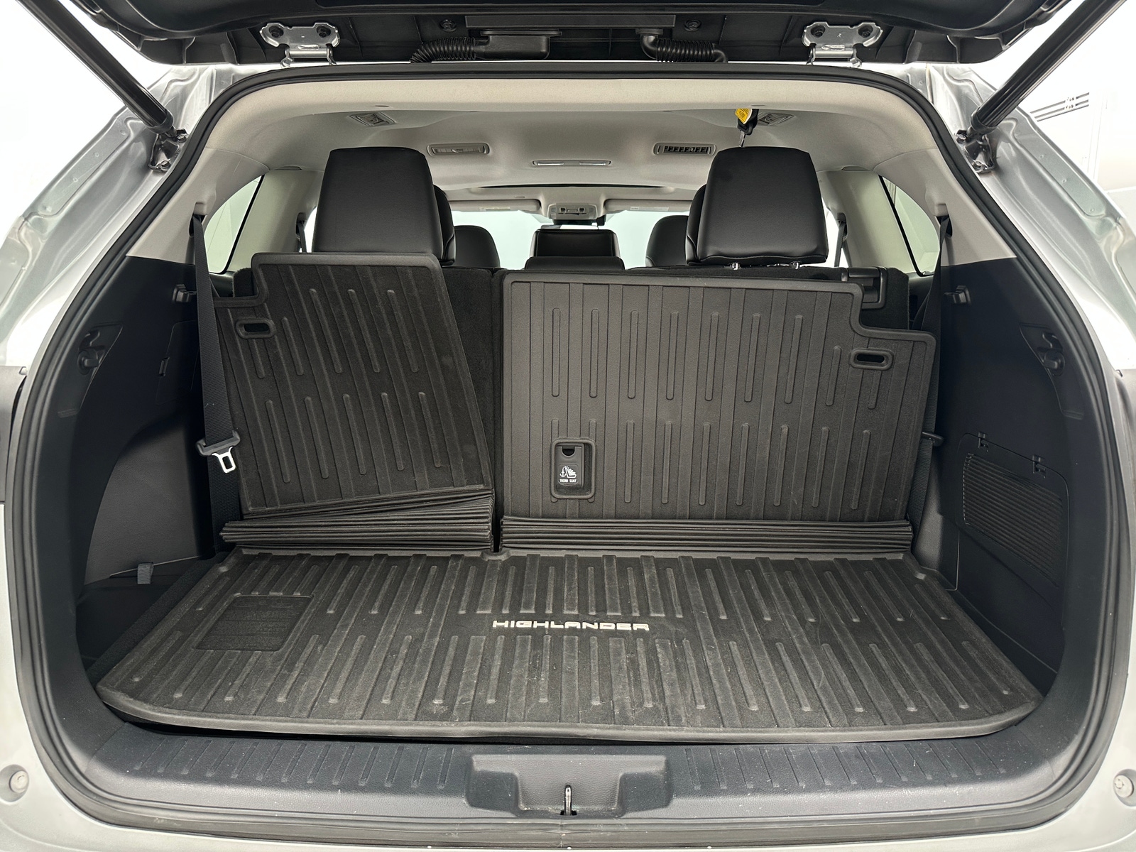 Thumbnail: 2021 Toyota Highlander - 6