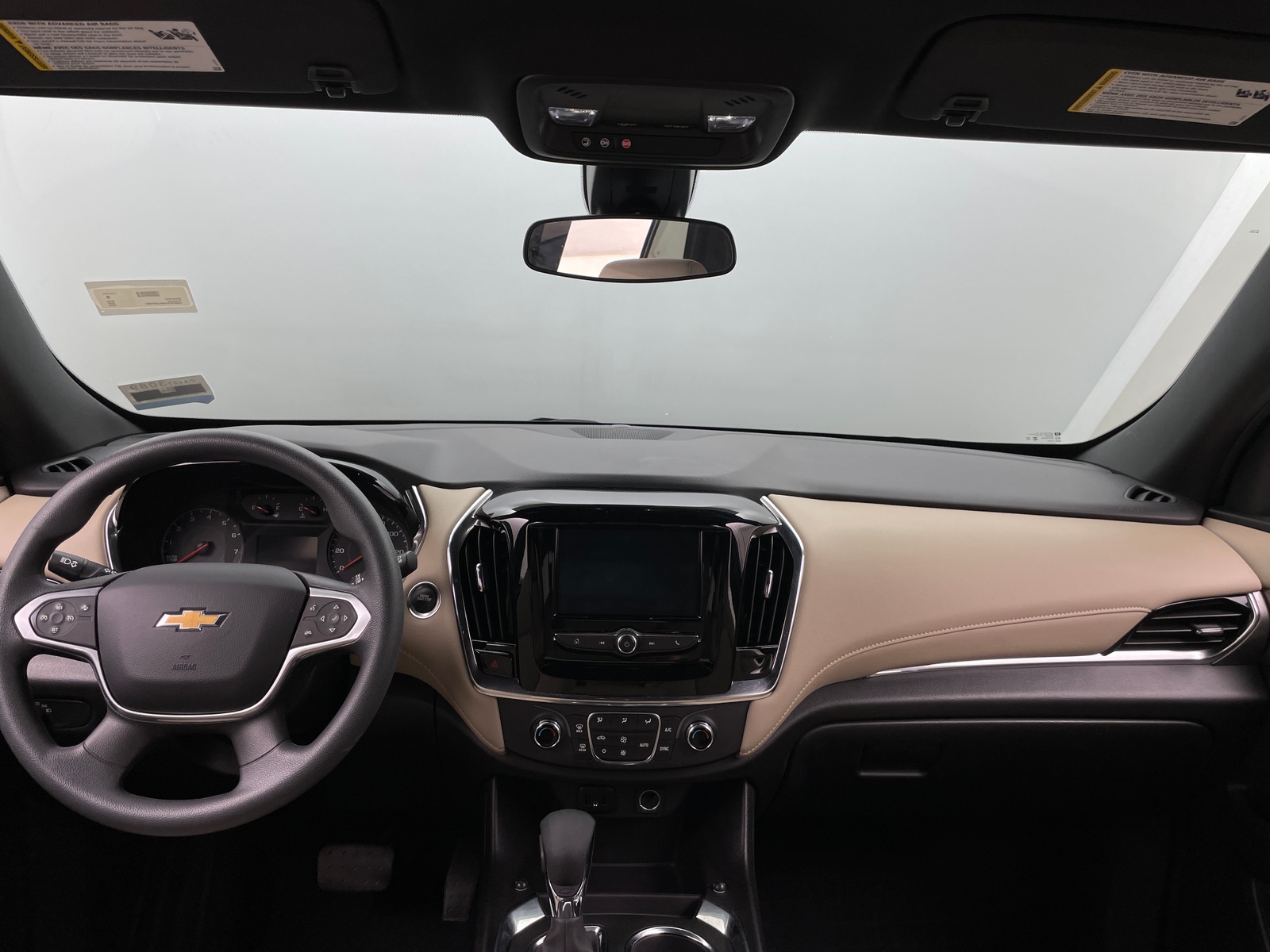 Thumbnail: 2023 Chevrolet Traverse - 3