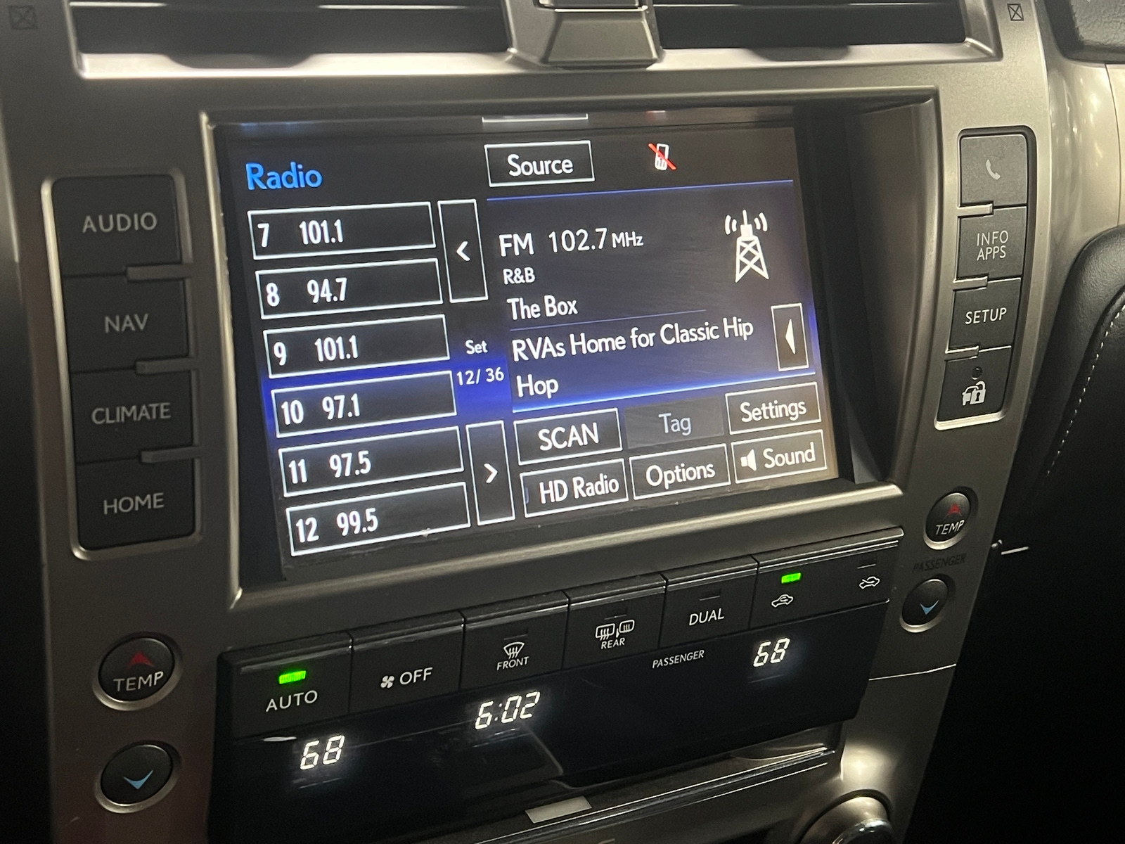 Thumbnail: 2015 Lexus GX - 4
