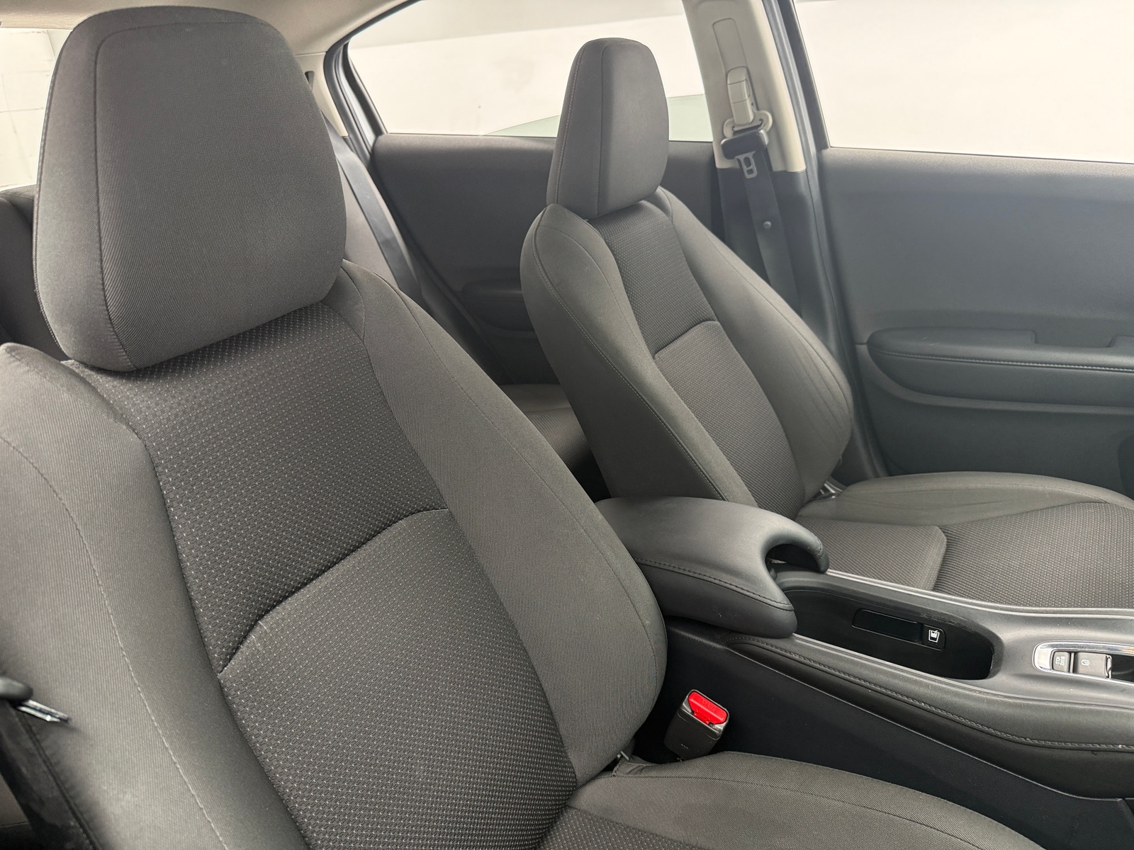 Thumbnail: 2019 Honda HR-V - 2