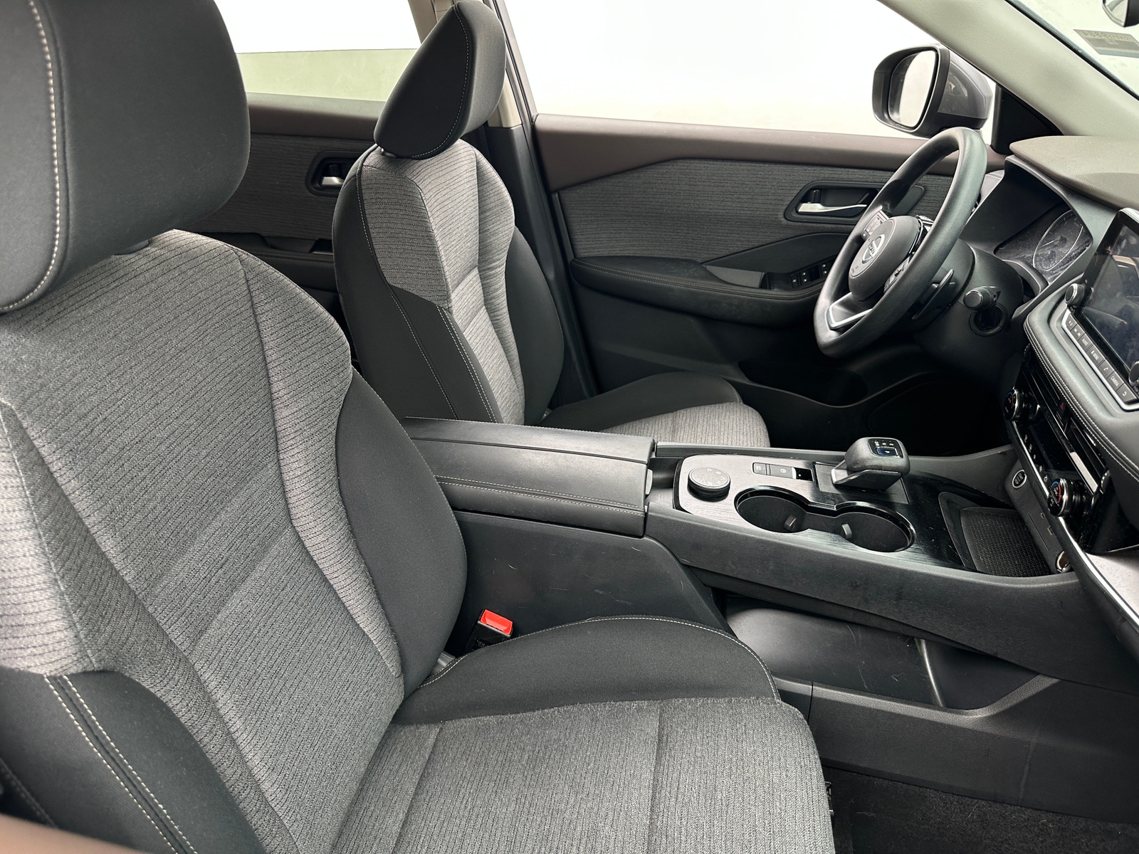 Thumbnail: 2021 Nissan Rogue - 2