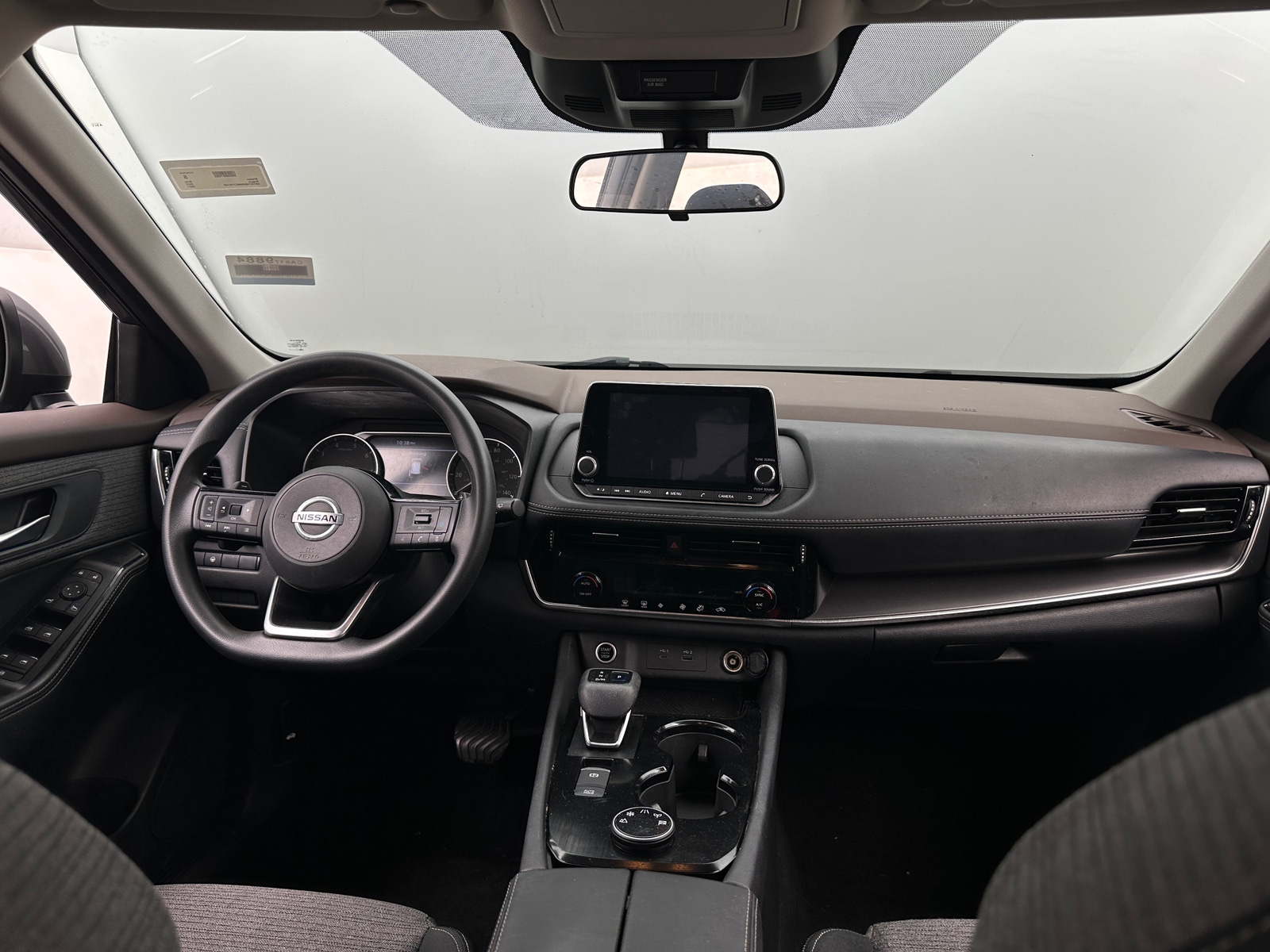 Thumbnail: 2021 Nissan Rogue - 3