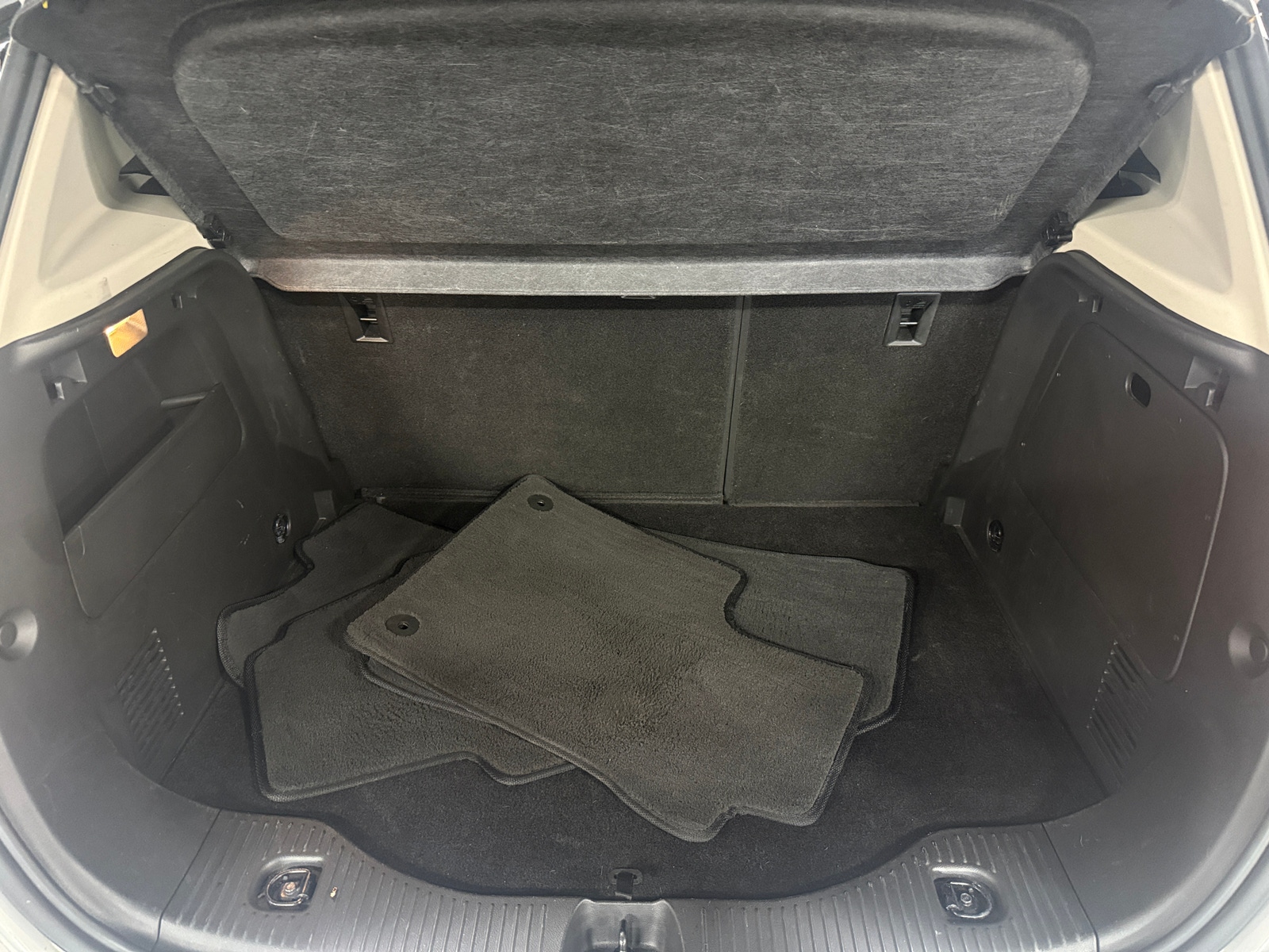 Thumbnail: 2019 Buick Encore - 6