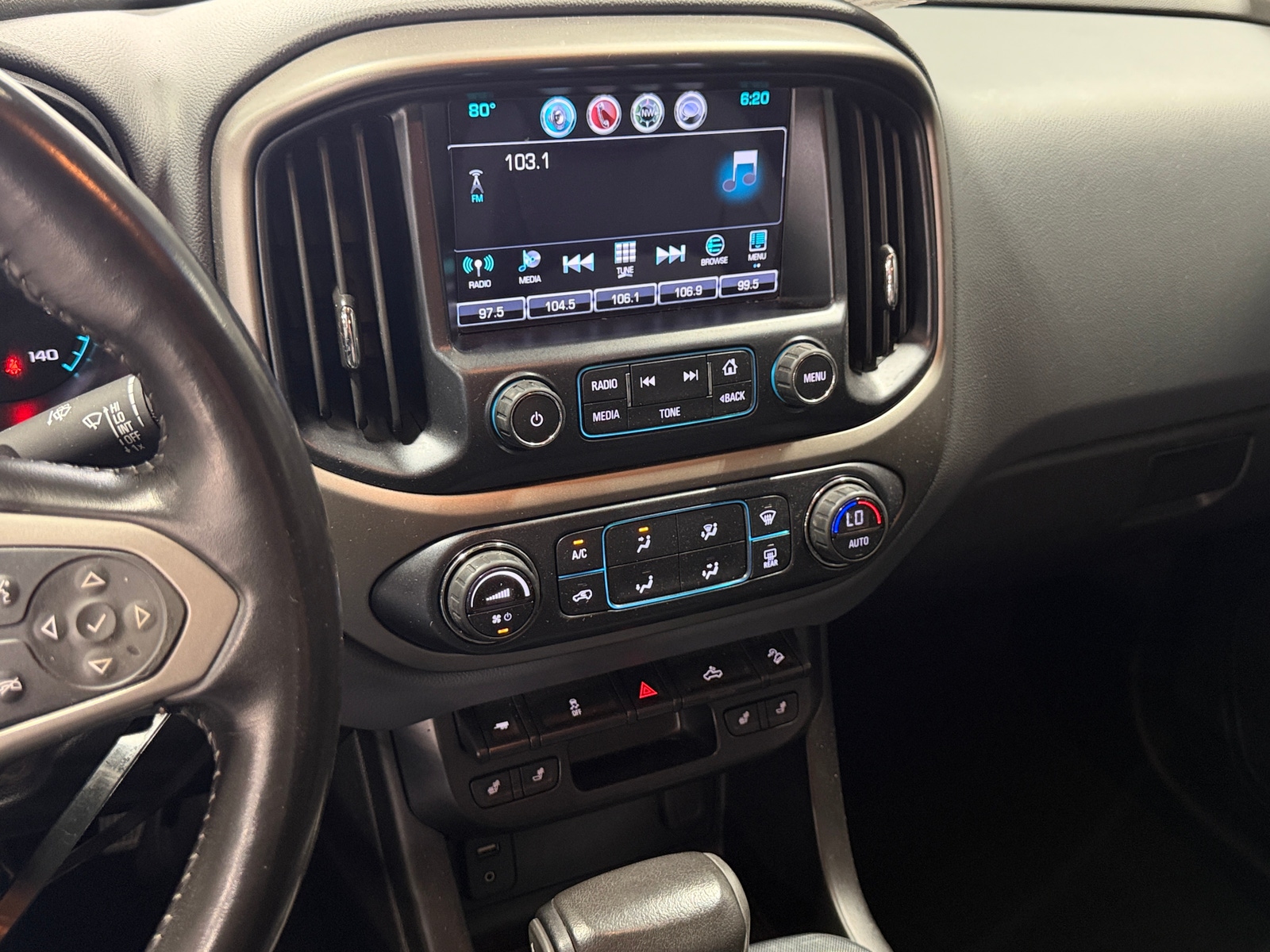 Thumbnail: 2017 Chevrolet Colorado - 3