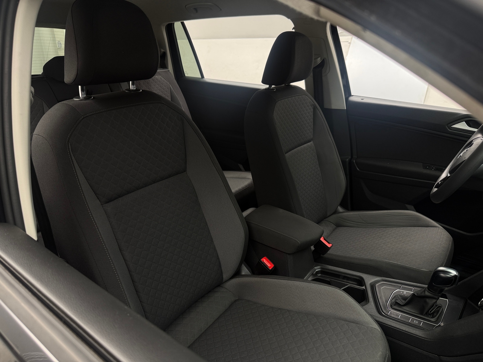 Thumbnail: 2019 Volkswagen Tiguan - 2
