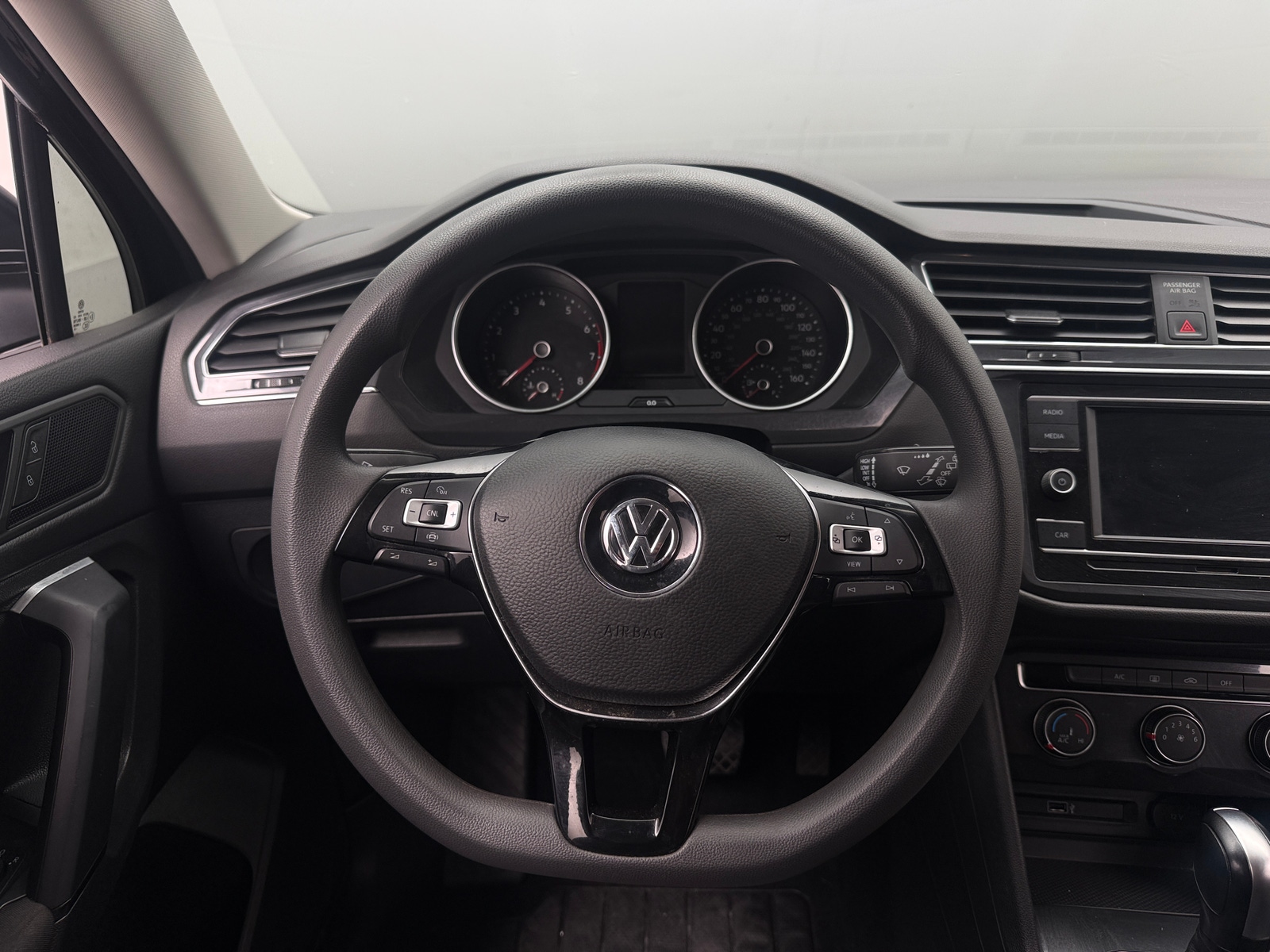 Thumbnail: 2019 Volkswagen Tiguan - 5