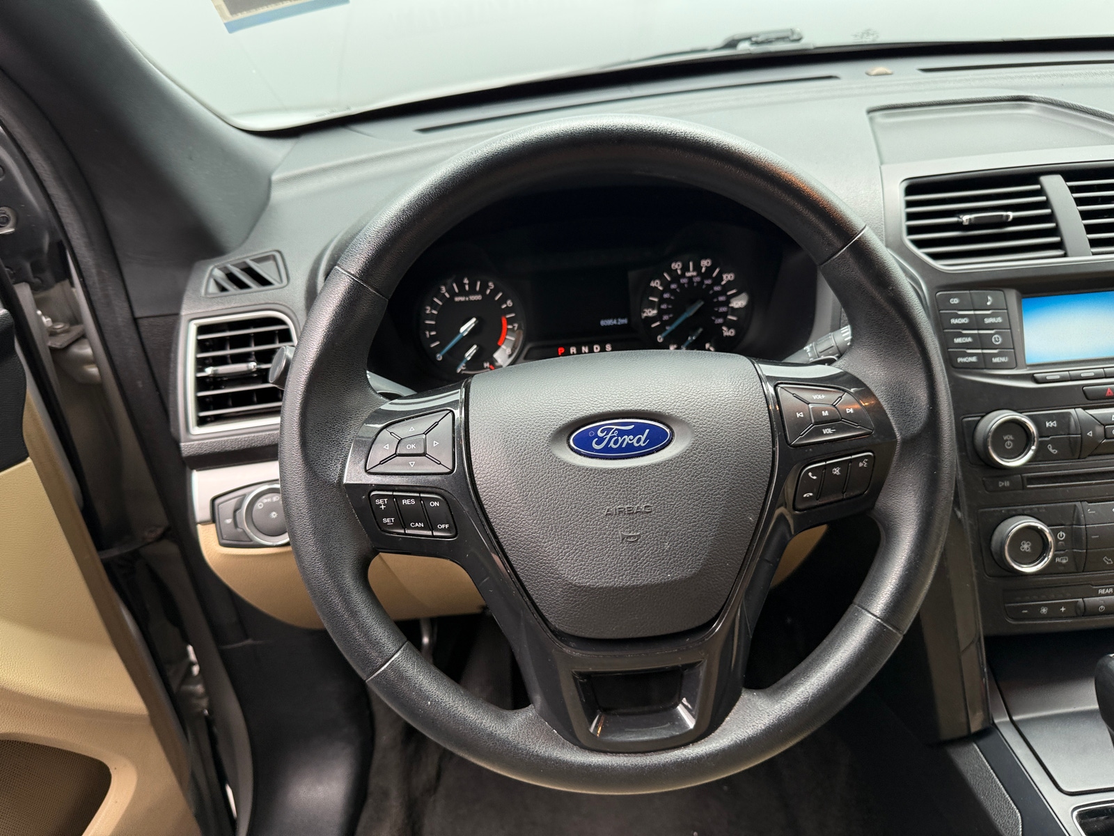 Thumbnail: 2017 Ford Explorer - 5