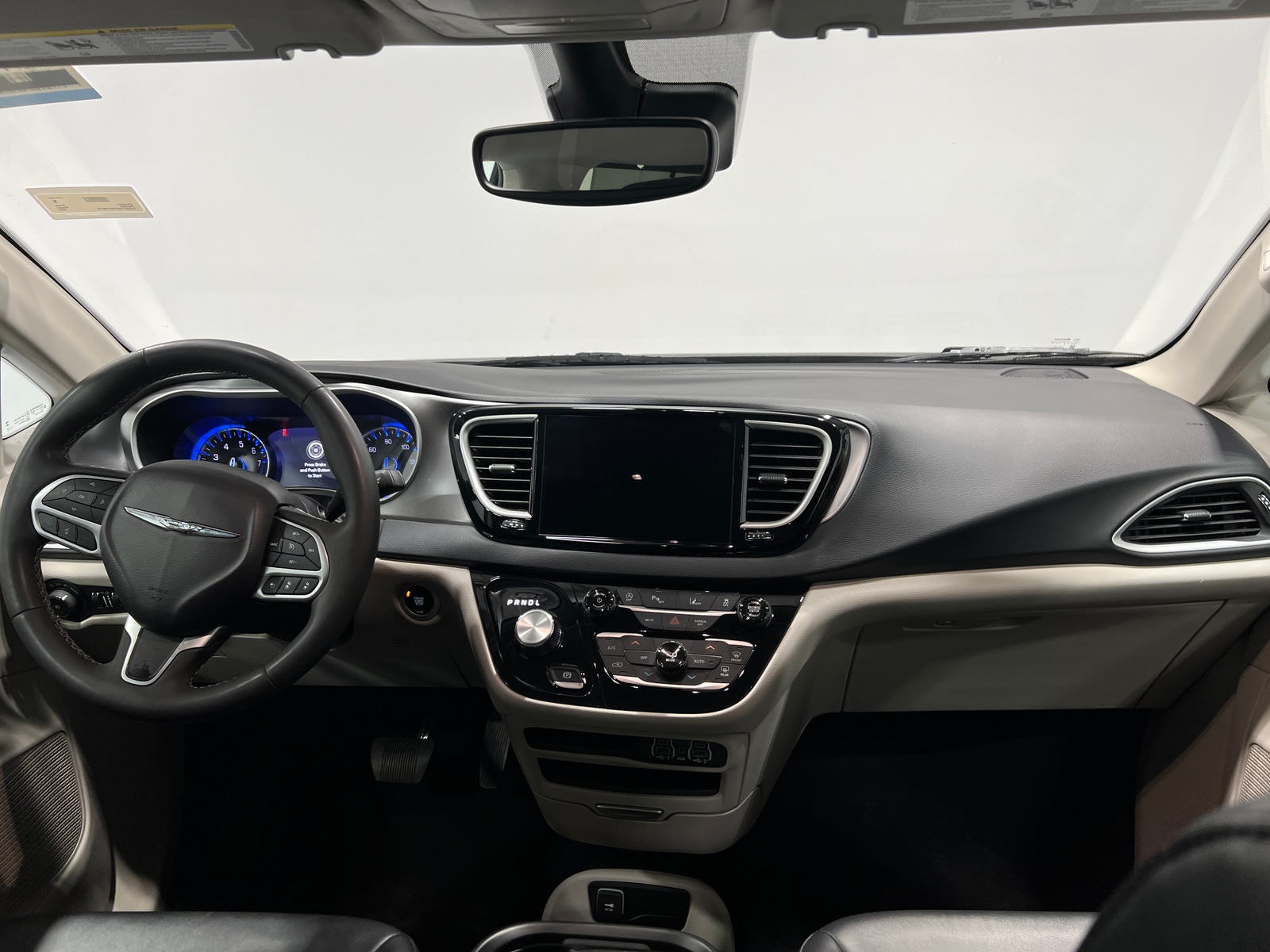 Thumbnail: 2024 Chrysler Pacifica - 2