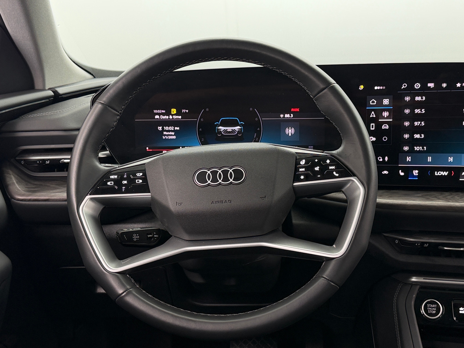 Thumbnail: 2025 Audi Q5 - 4