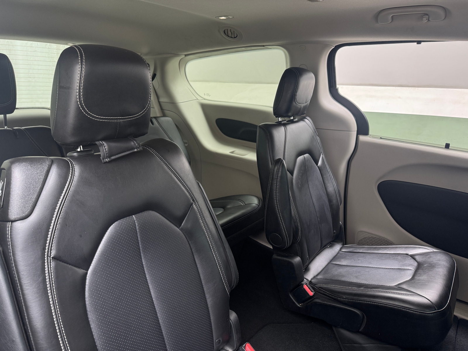 Thumbnail: 2024 Chrysler Pacifica - 5