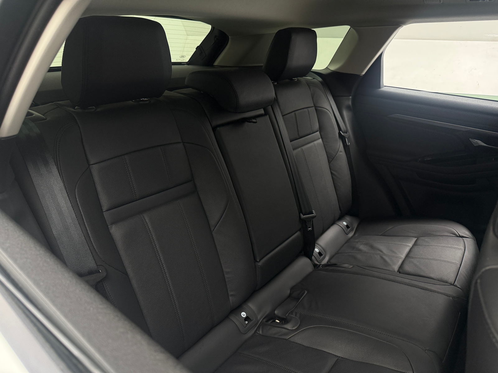 Thumbnail: 2023 Land Rover Range Rover Evoque - 5
