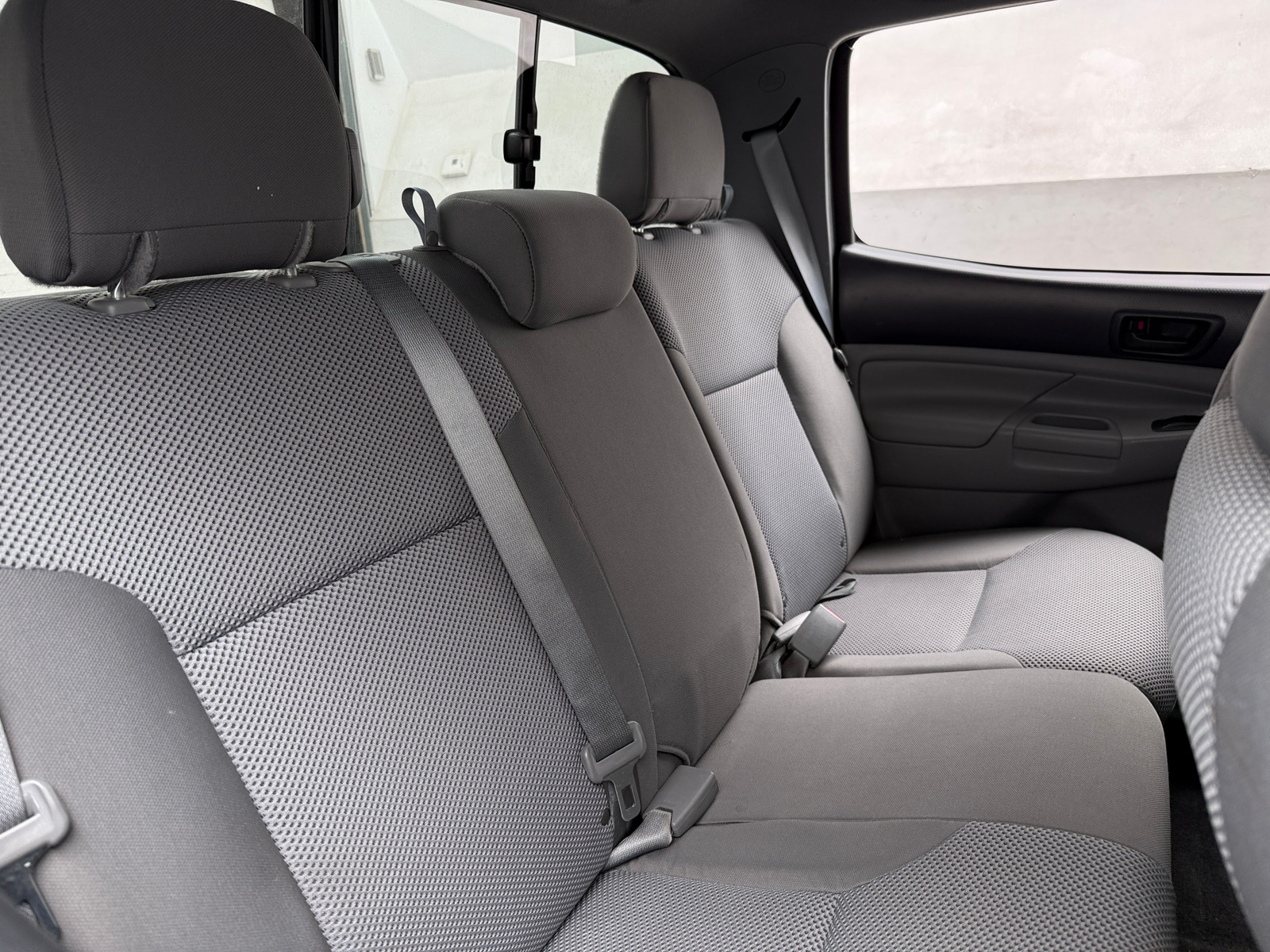 Thumbnail: 2015 Toyota Tacoma - 6