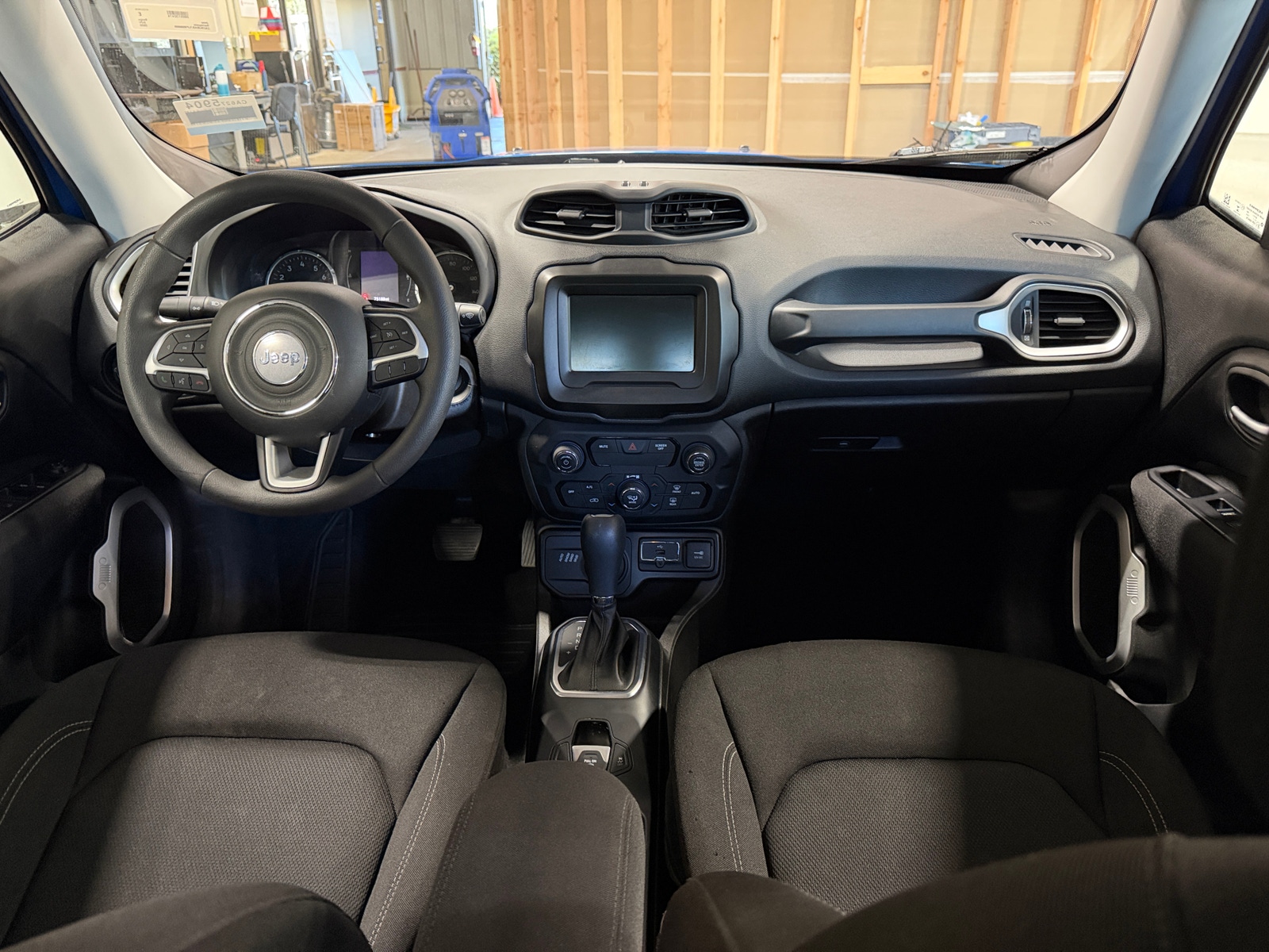 Thumbnail: 2020 Jeep Renegade - 3