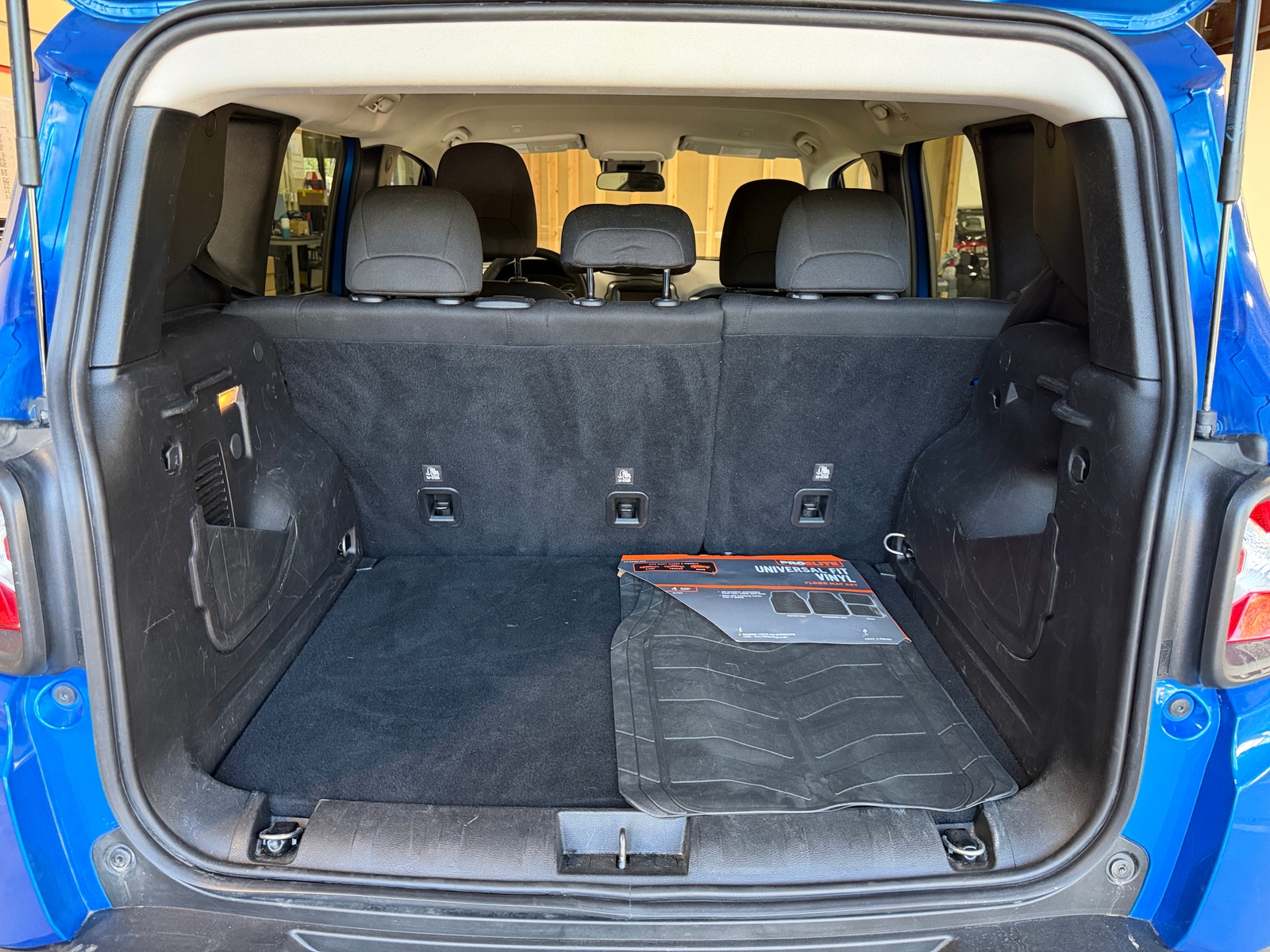 Thumbnail: 2020 Jeep Renegade - 7