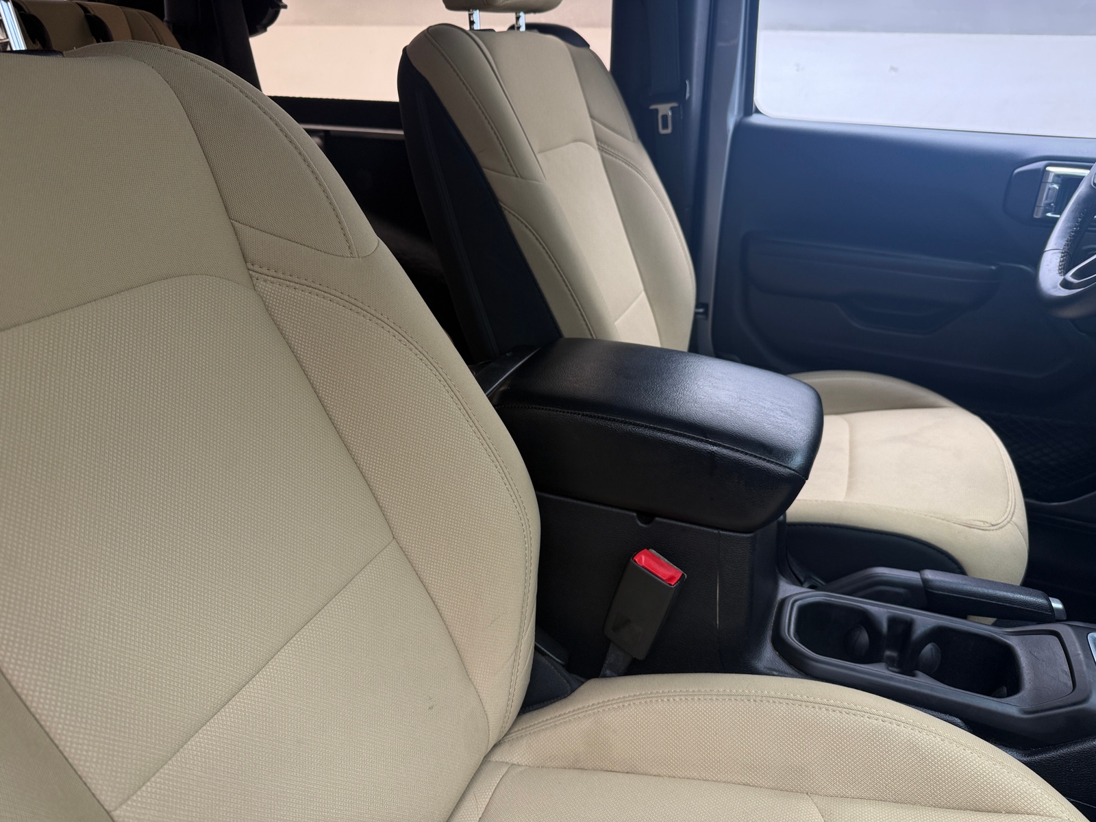Thumbnail: 2018 Jeep Wrangler - 2
