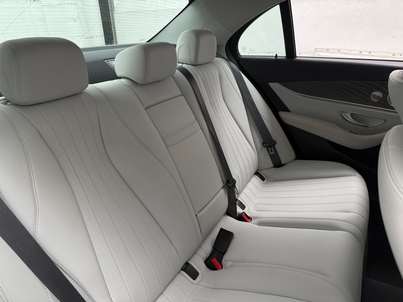 Thumbnail: 2022 Mercedes-Benz E-Class - 5