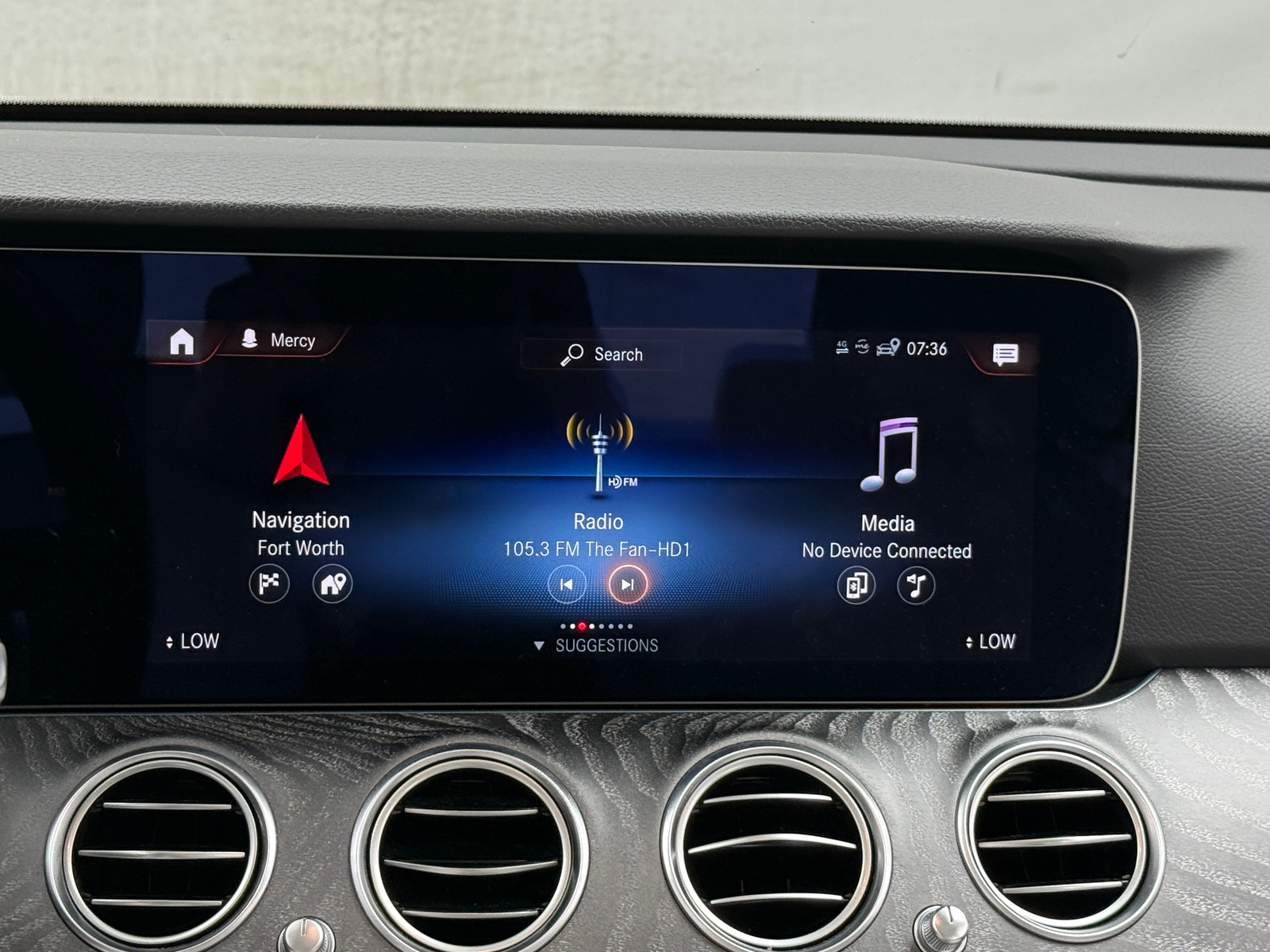 Thumbnail: 2022 Mercedes-Benz E-Class - 3