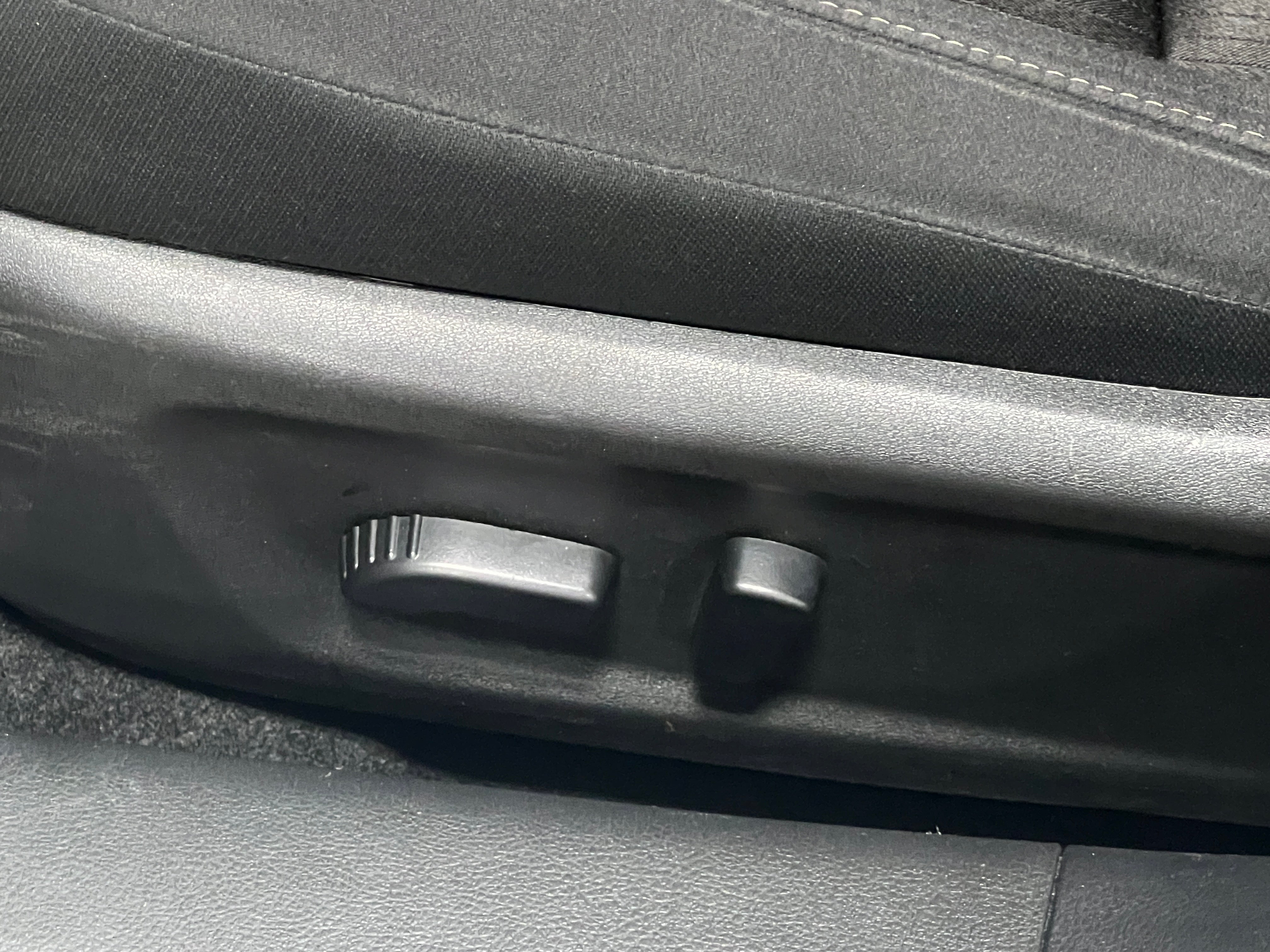 2025 Nissan Altima SV - Photo 2