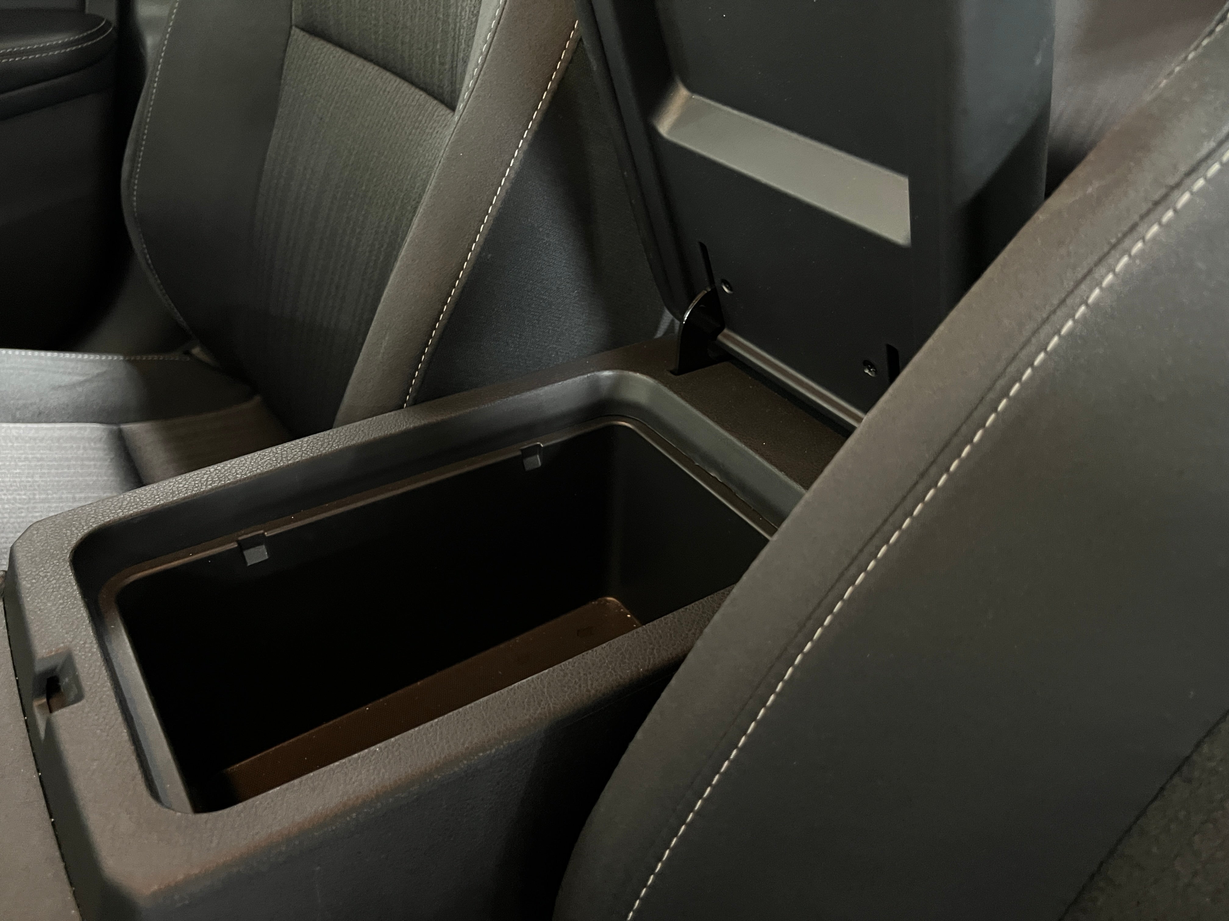 2025 Nissan Altima SV - Photo 13