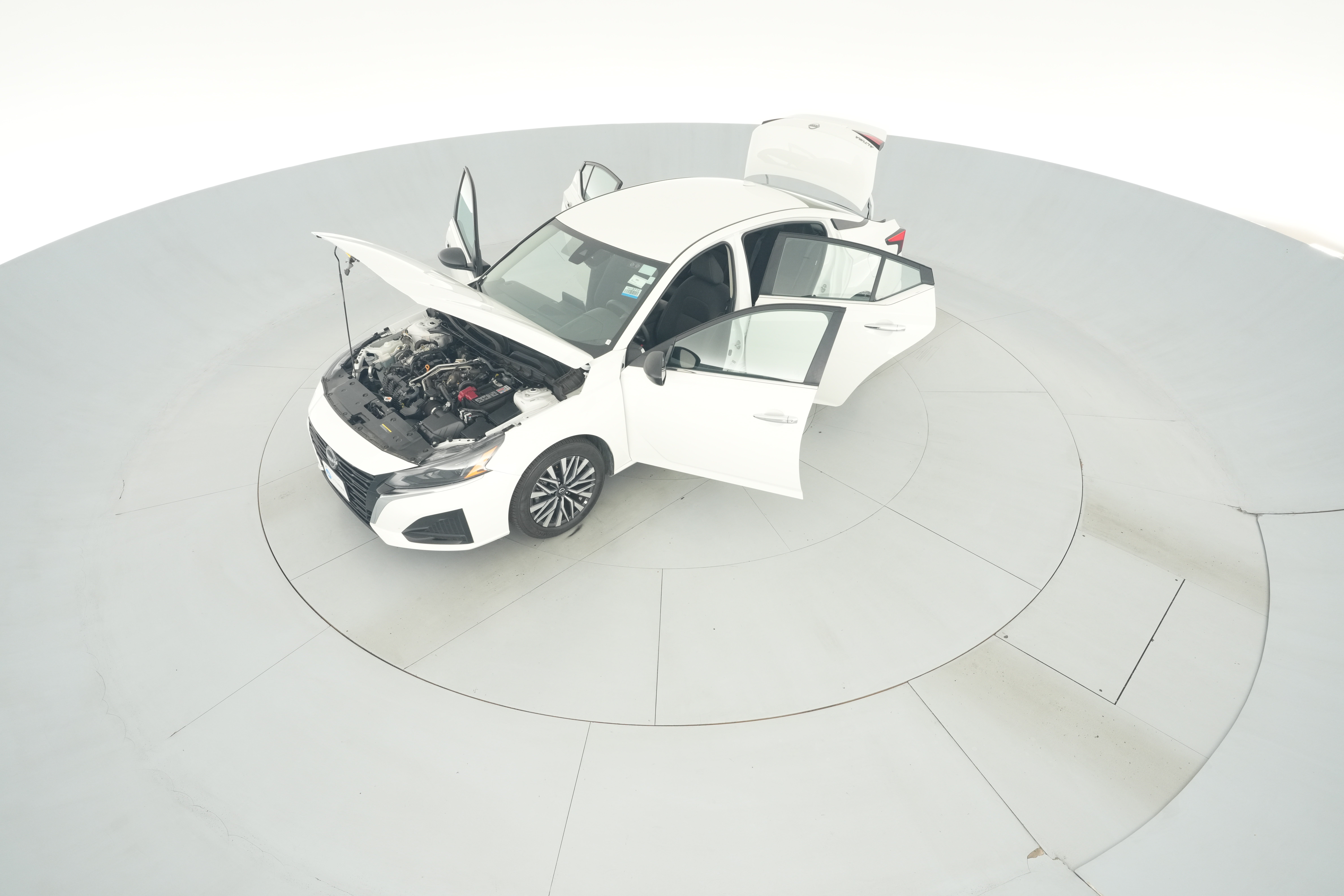 2025 Nissan Altima SV - Photo 35
