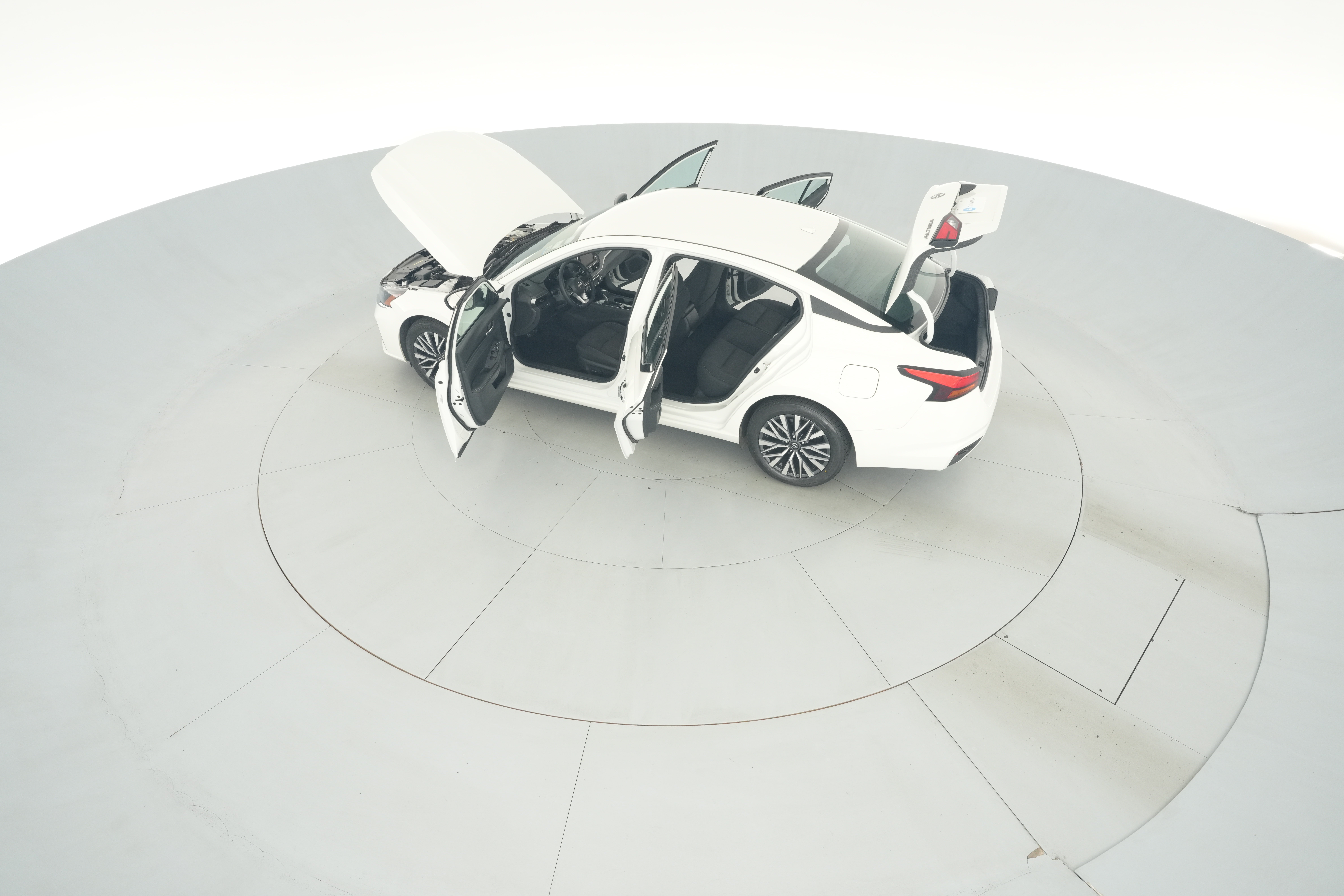 2025 Nissan Altima SV - Photo 38