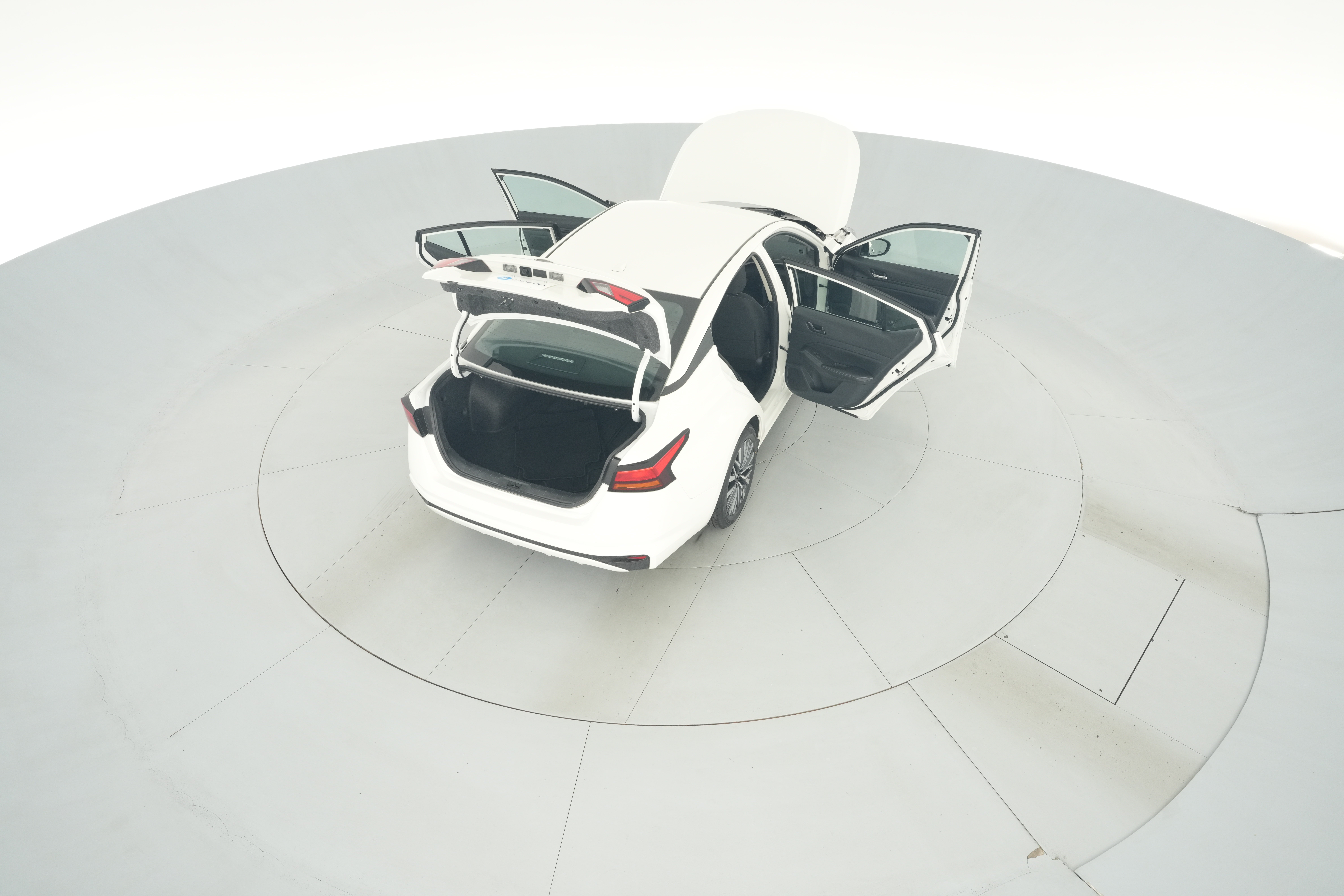 2025 Nissan Altima SV - Photo 42