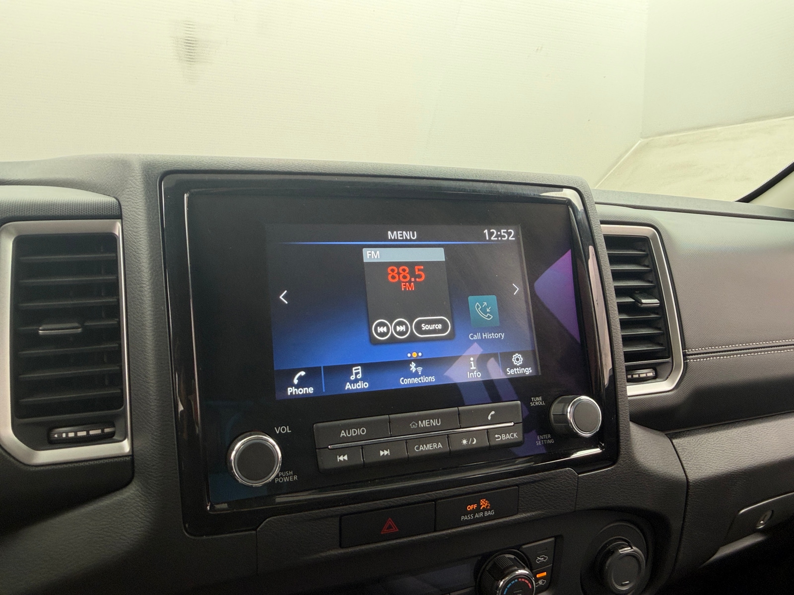 Thumbnail: 2023 Nissan Frontier - 4