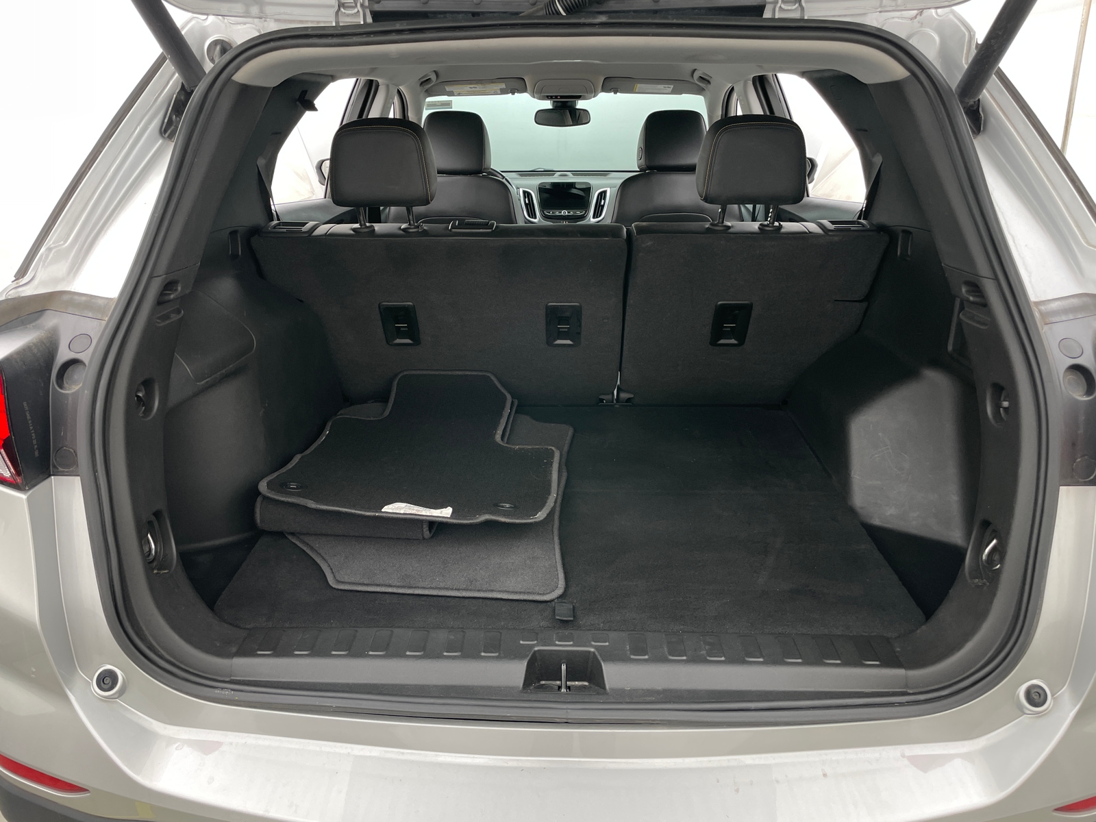 Thumbnail: 2022 Chevrolet Equinox - 6