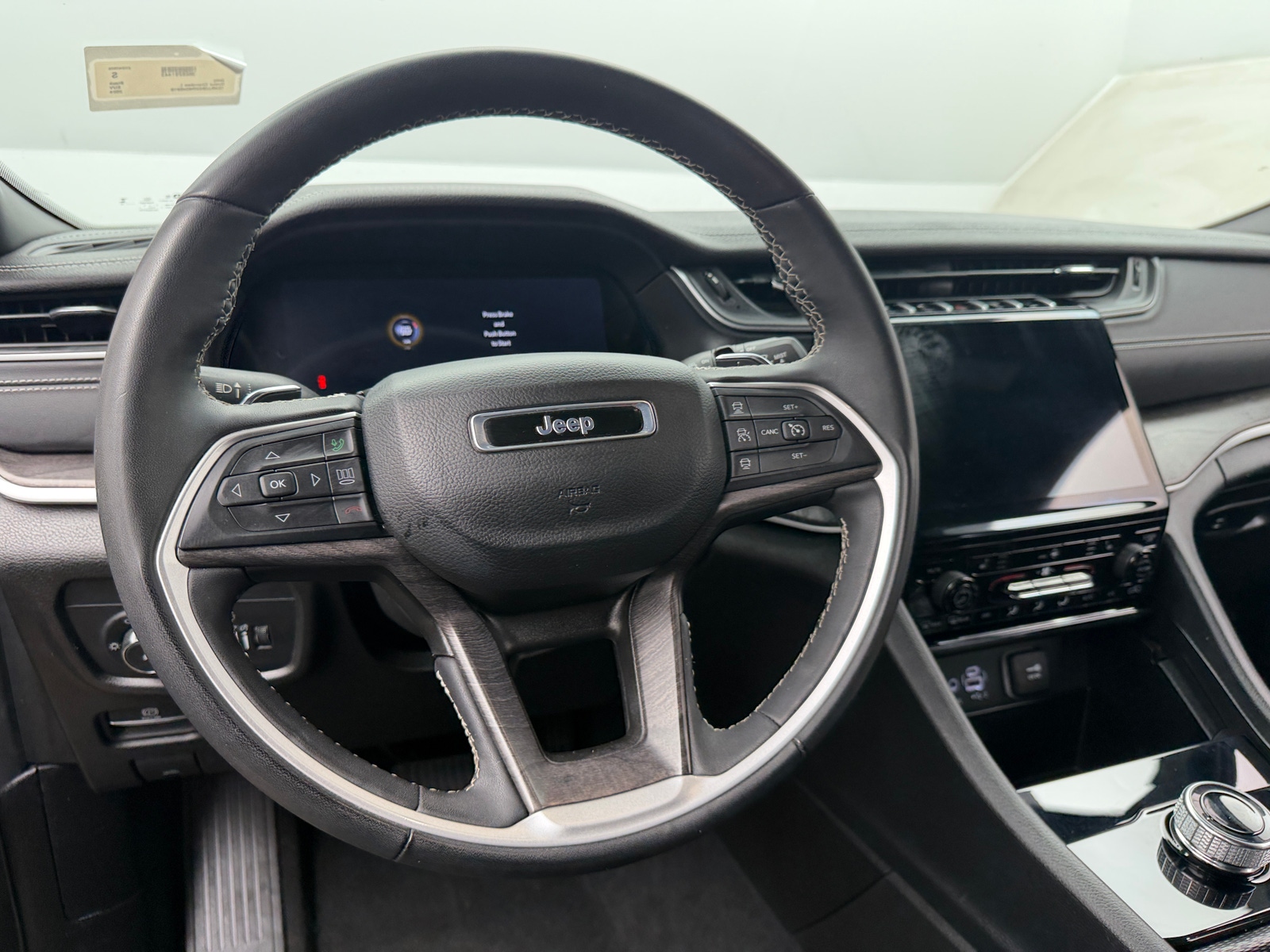Thumbnail: 2024 Jeep Grand Cherokee L - 4