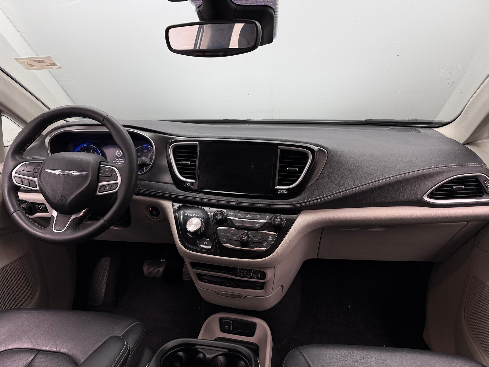 Thumbnail: 2022 Chrysler Pacifica - 2