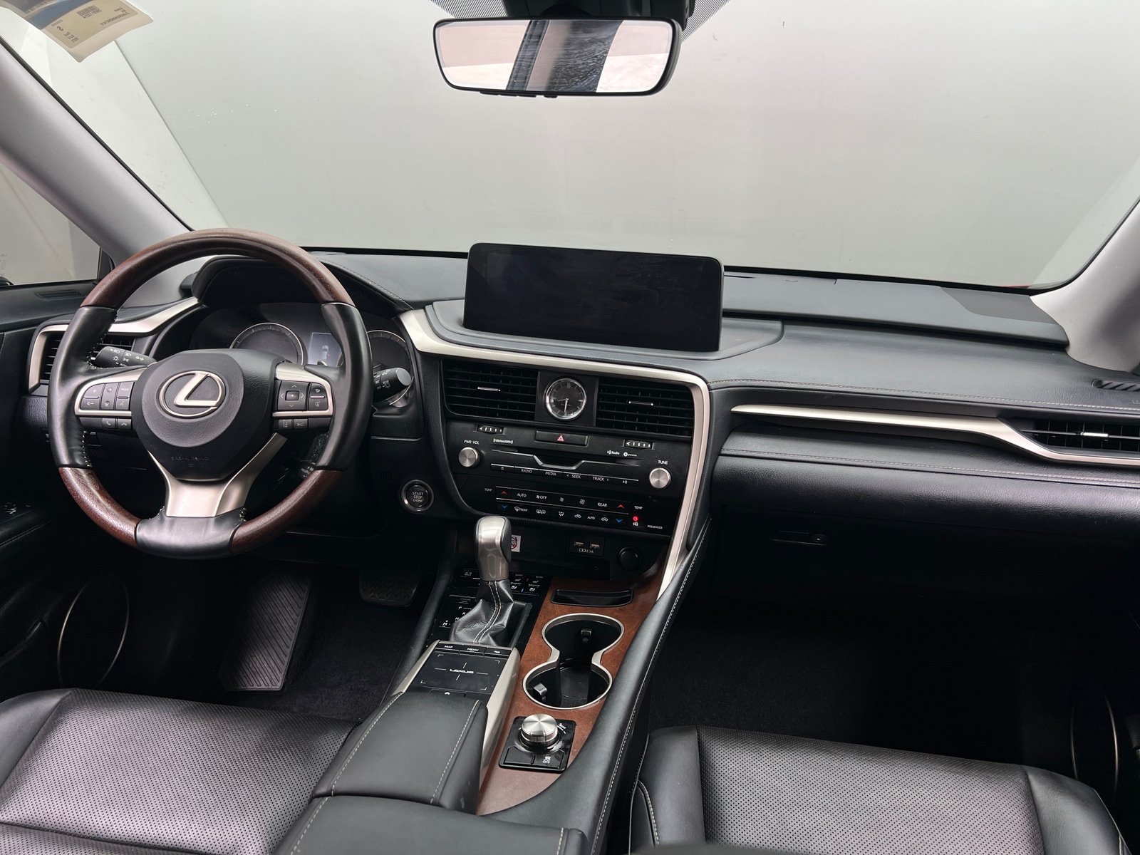 Thumbnail: 2022 Lexus RX - 3